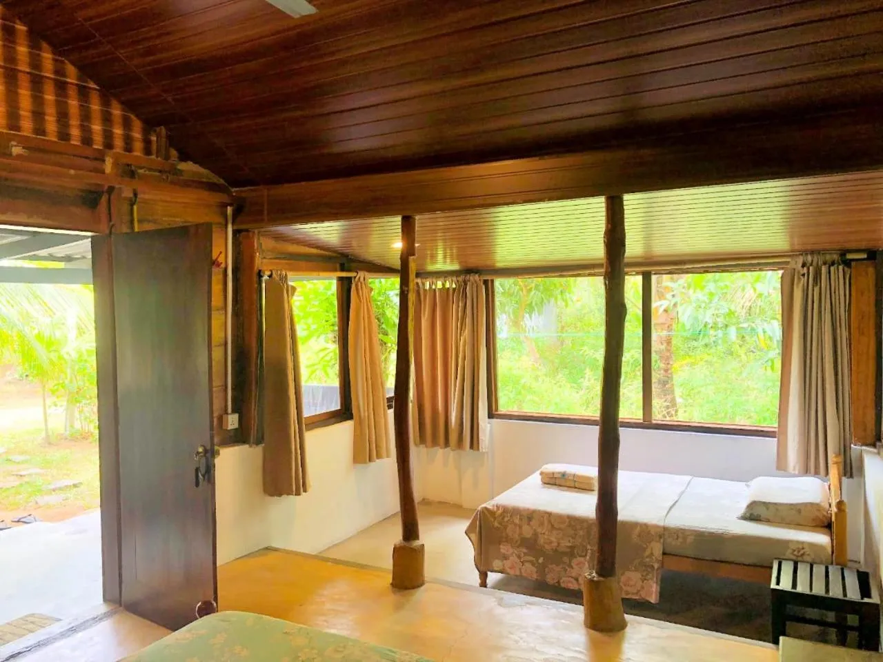 Bed in Neem Jay Beach Resort