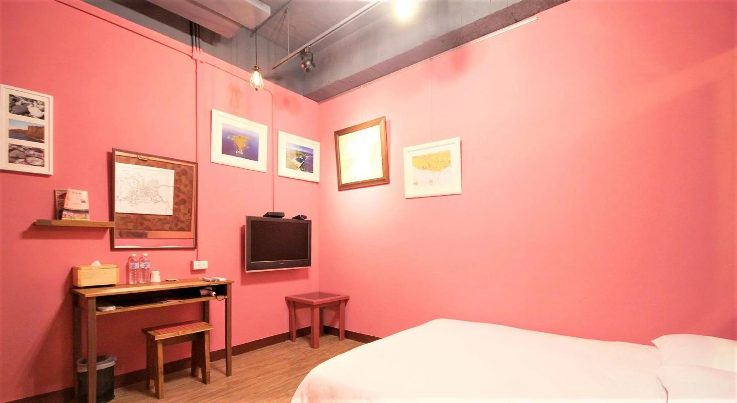 Photo of the whole room, Bed in DongNing Atlas Hotel