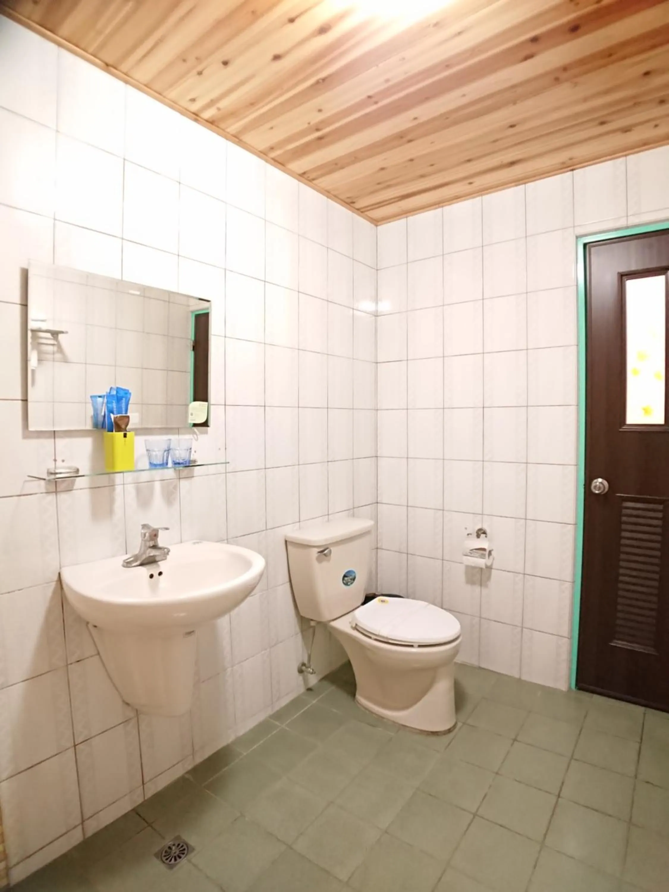 Bathroom in DongNing Atlas Hotel