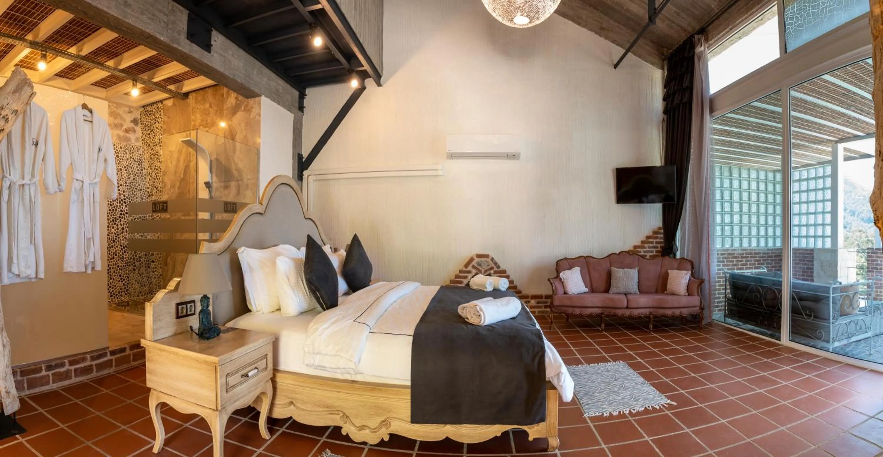 Living room in Ölüdeniz Loft - Adults Only