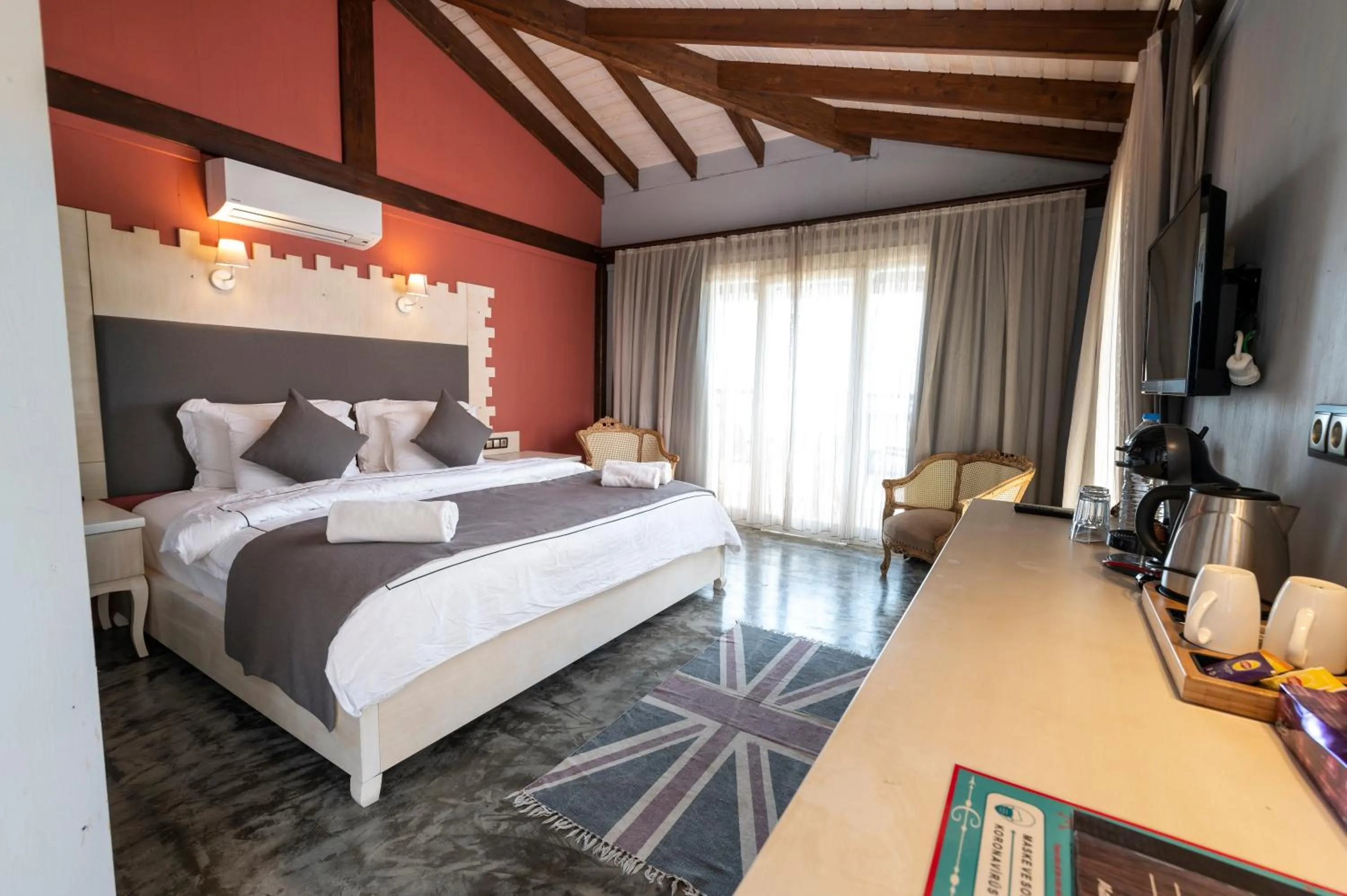 Bedroom, Bed in Ölüdeniz Loft - Adults Only