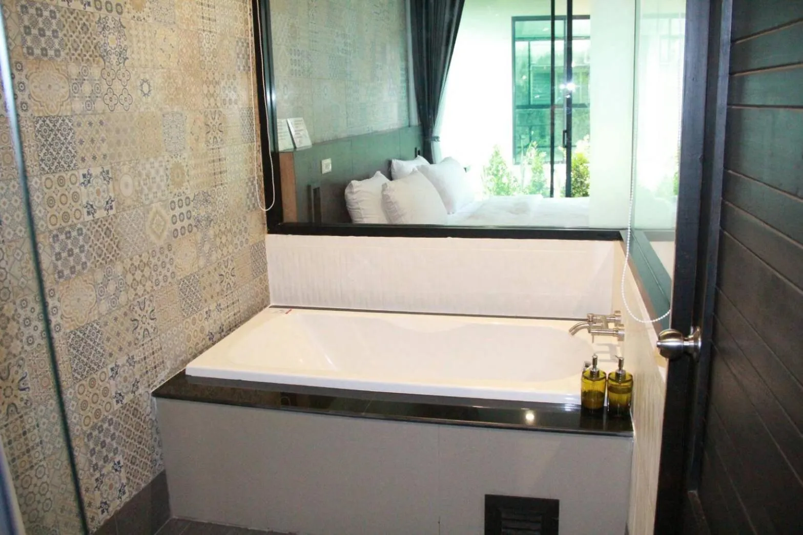 Hot Tub in Anantaya Home