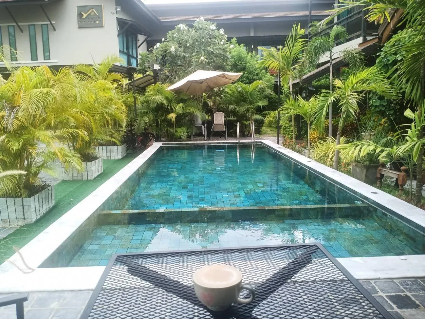 Swimming pool in Anantaya Home