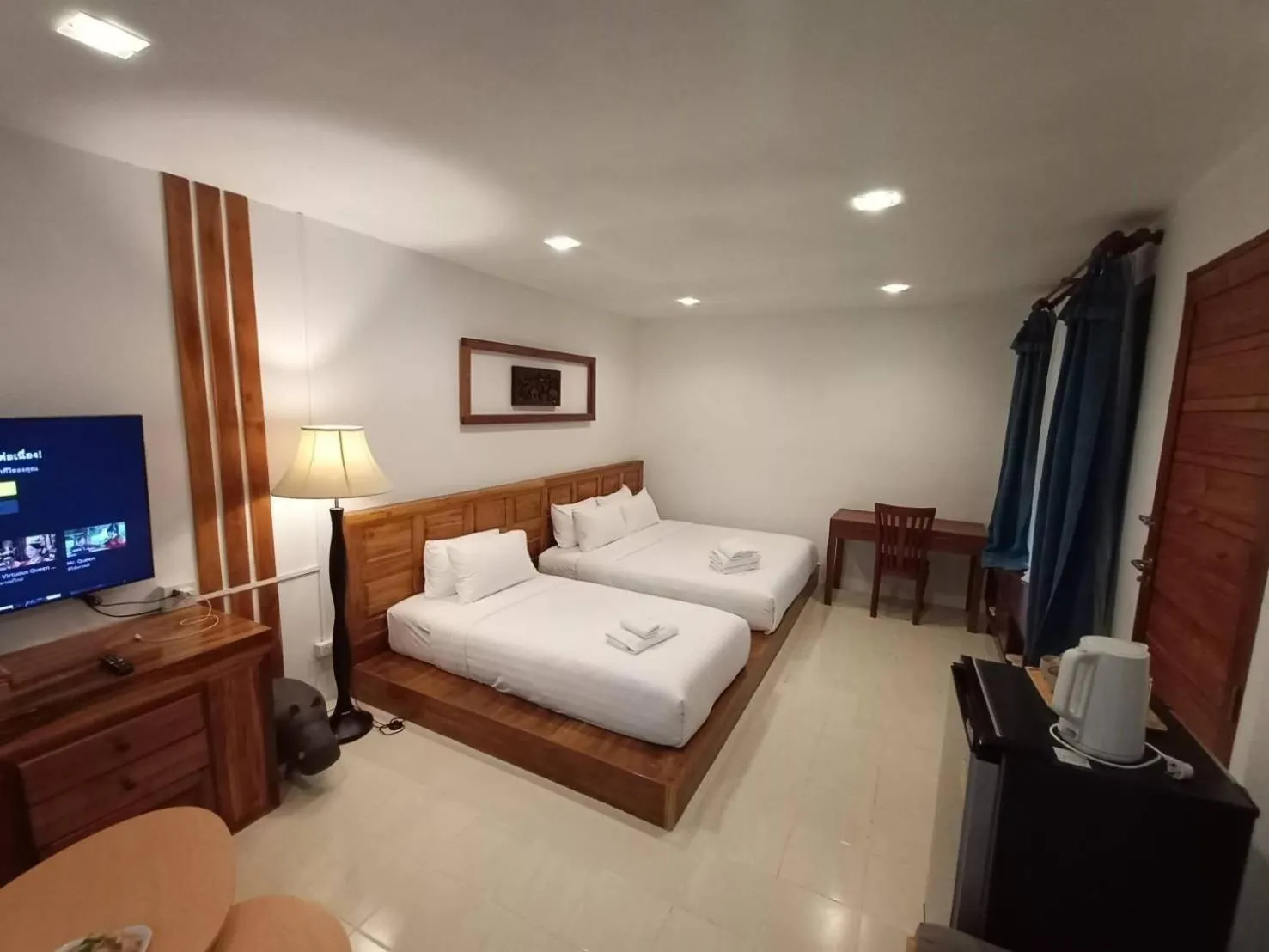 Photo of the whole room, Bed in Anantaya Home