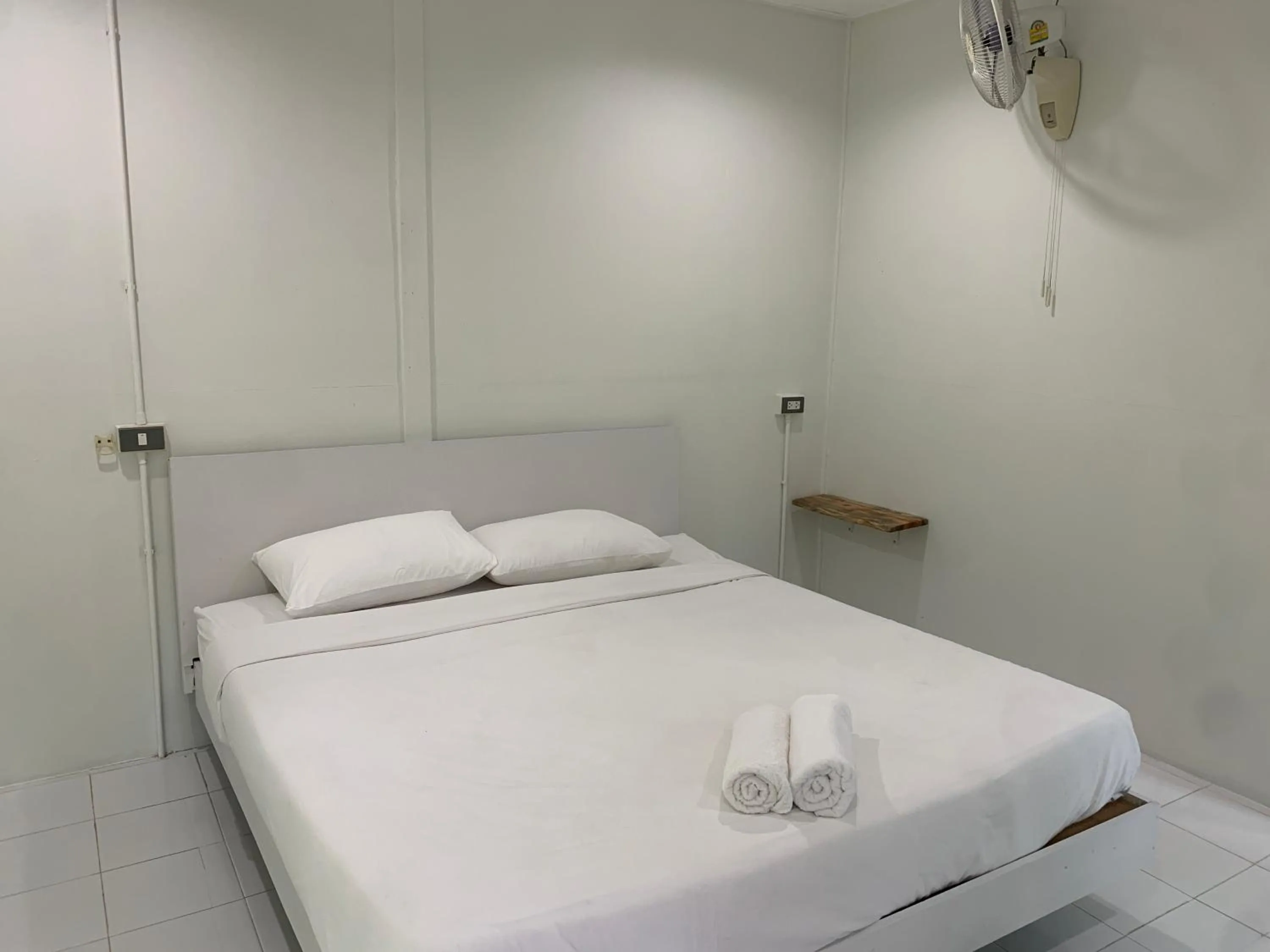 Bed in Baan Phuean Koh Kood