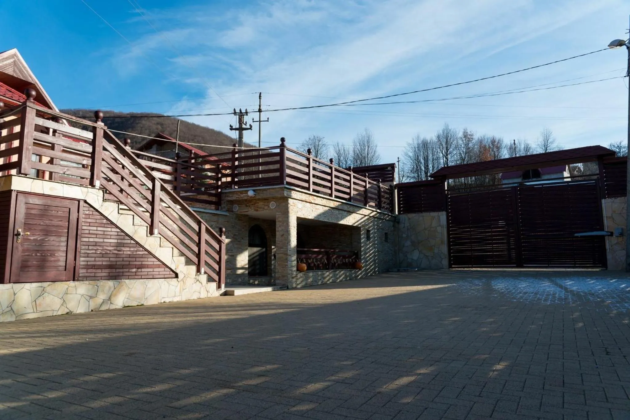 Facade/entrance in Pridvorul Haiducilor