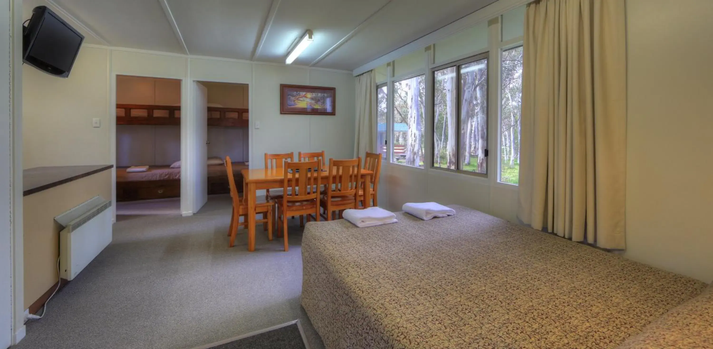 Two-Bedroom Chalet in Kosciusko Tourist Park Two-Bedroom Chalet in Kosciusko Tourist Park
