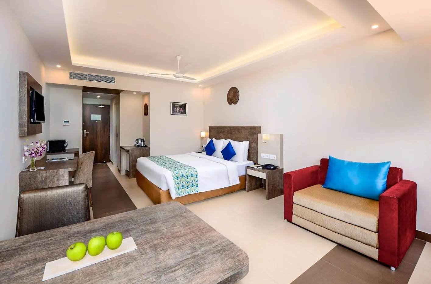 Bedroom, Bed in Sterling Goa Varca