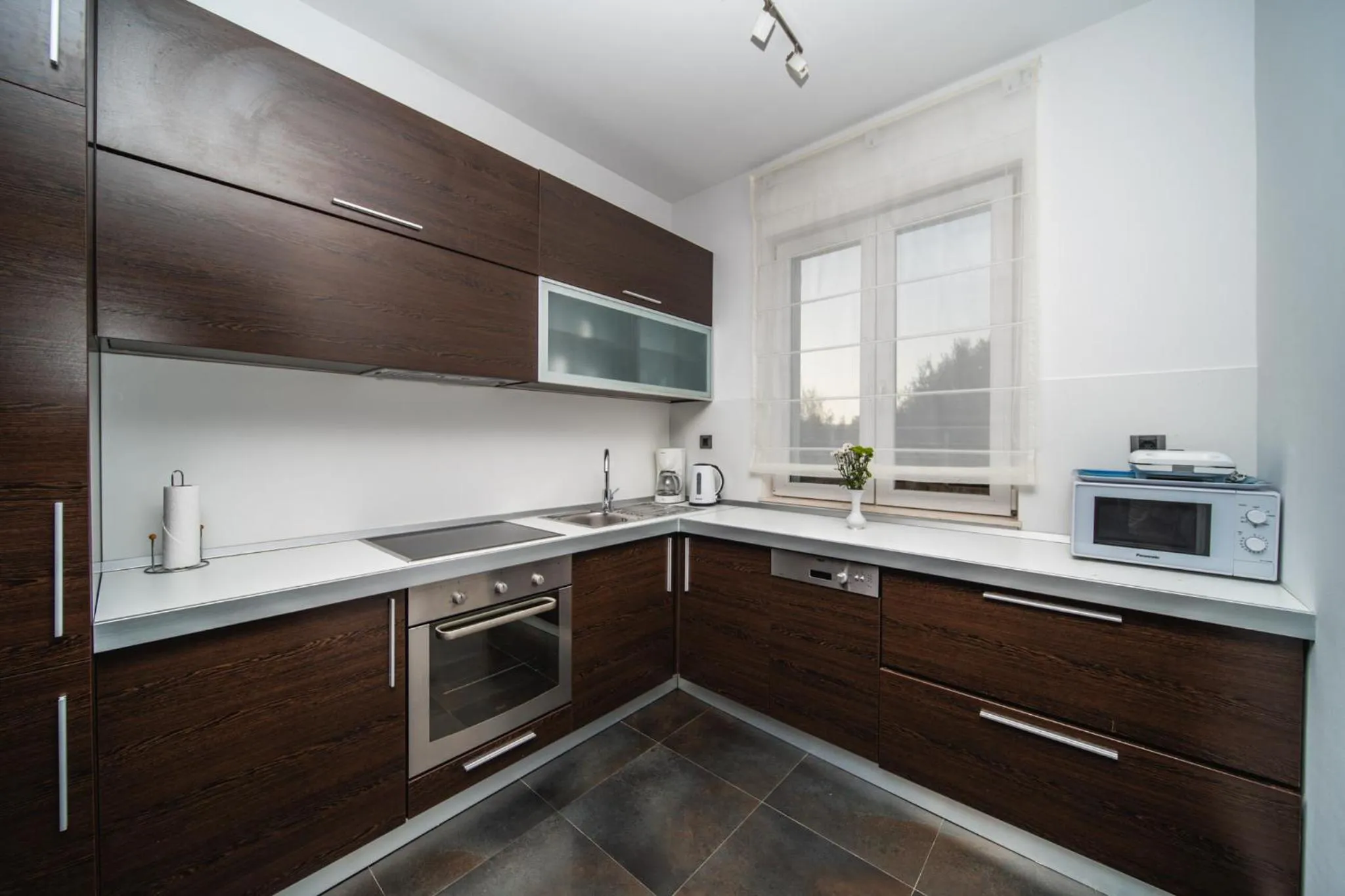 Kitchen or kitchenette in Pervanovo Apartments with Free Parking
