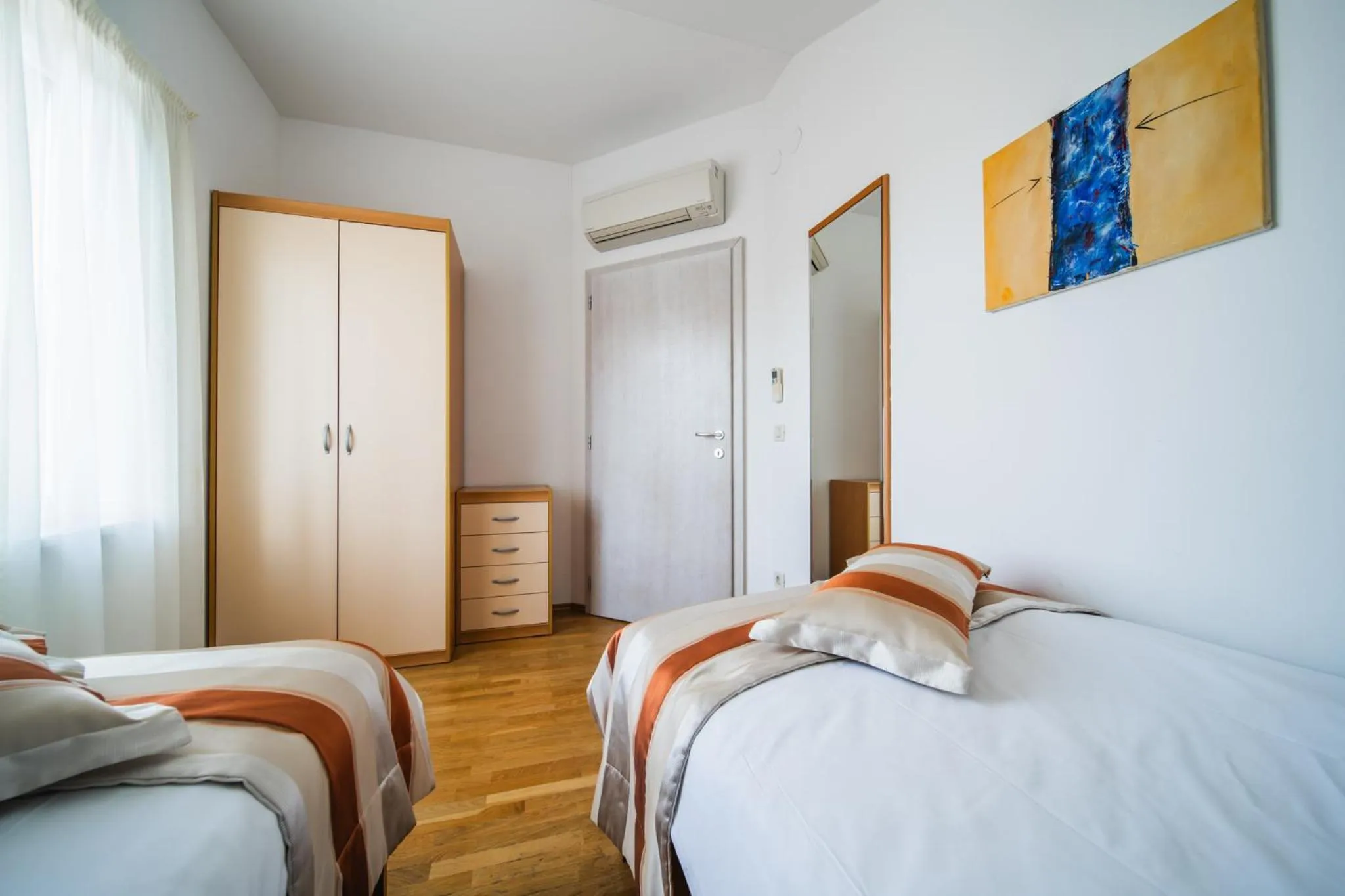 Bed in Pervanovo Apartments with Free Parking