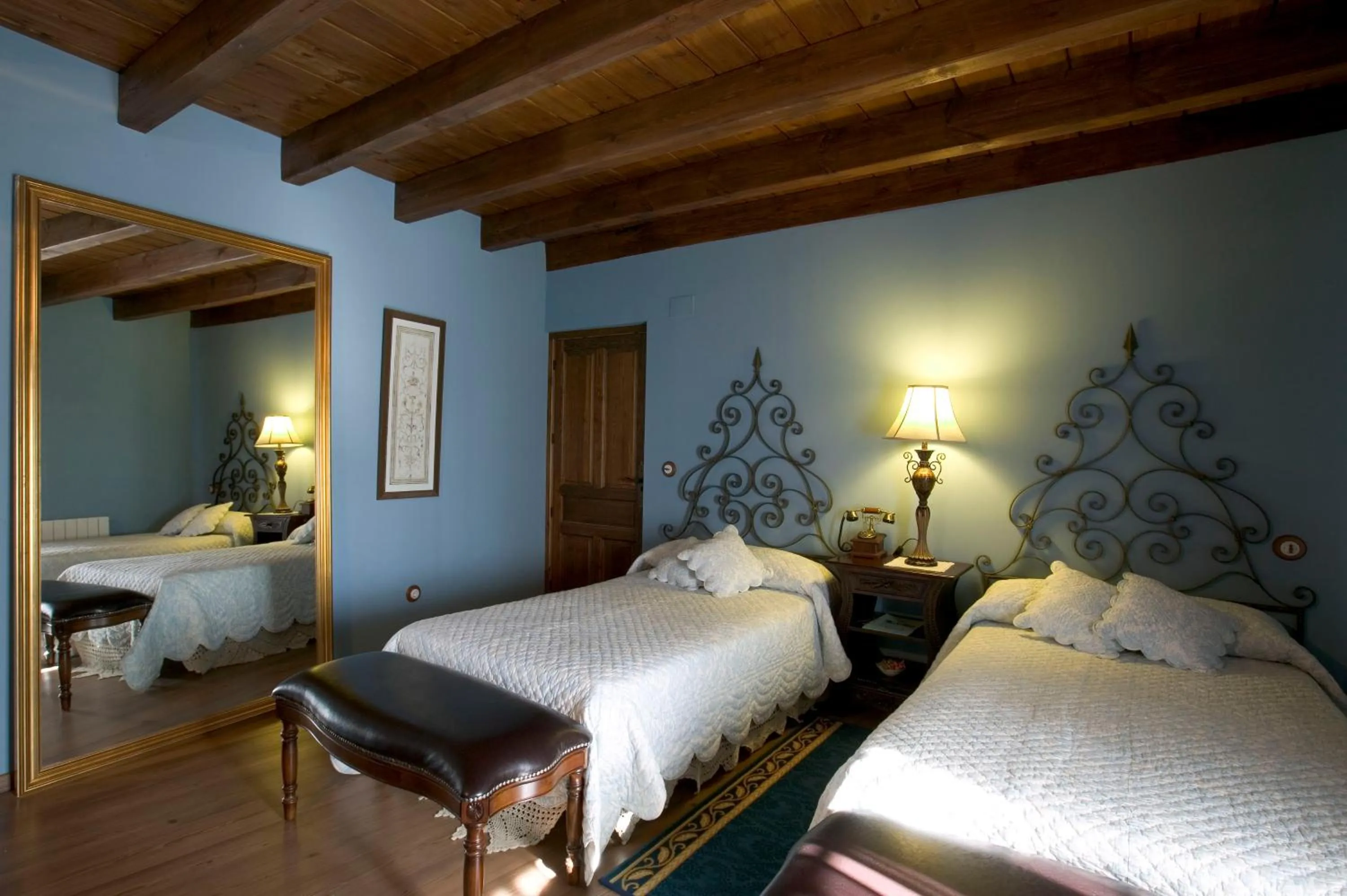 Decorative detail, Bed in La Posada Del Canal