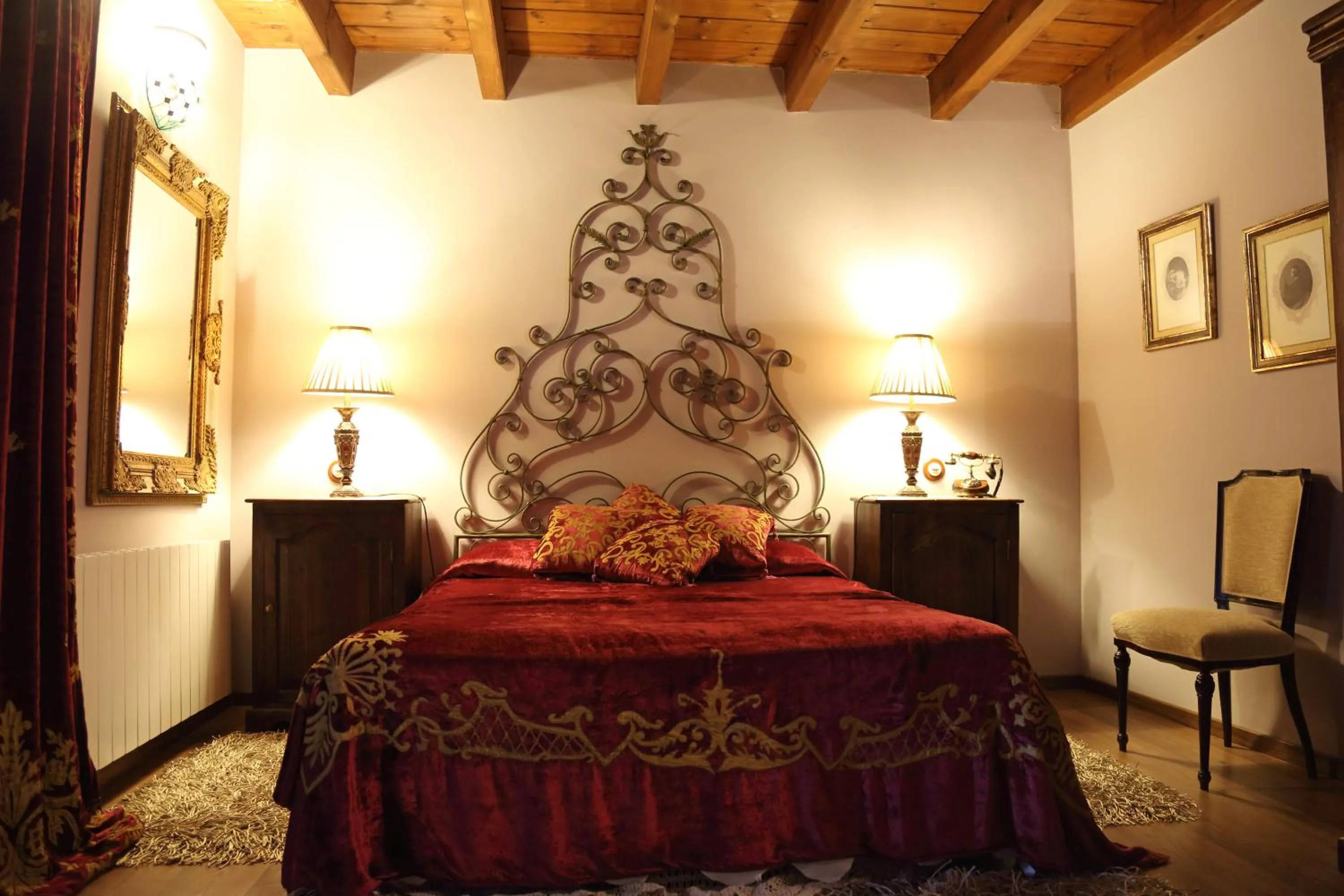 Bed in La Posada Del Canal