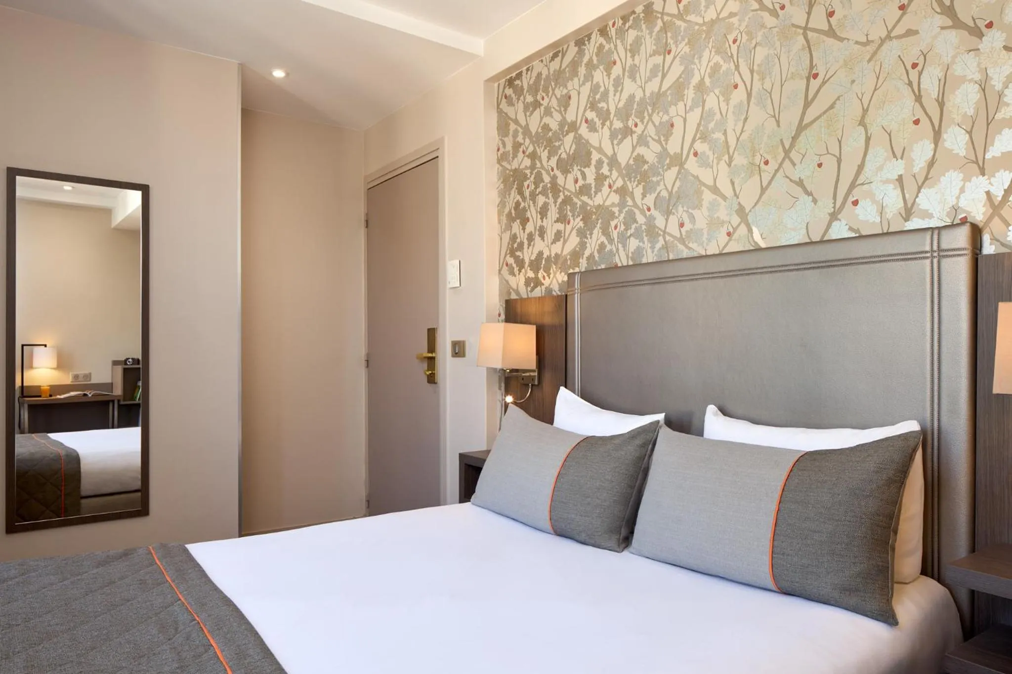 Bedroom, Bed in Timhotel Paris Gare de l'Est