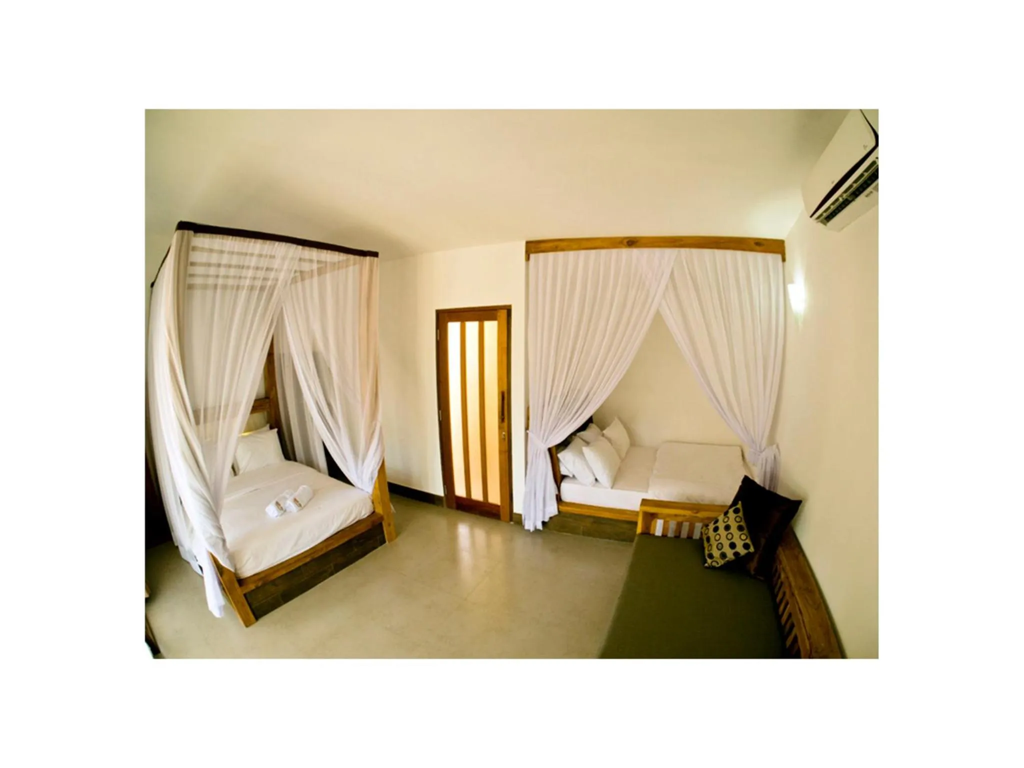 Bed in Gili Air Bungalows