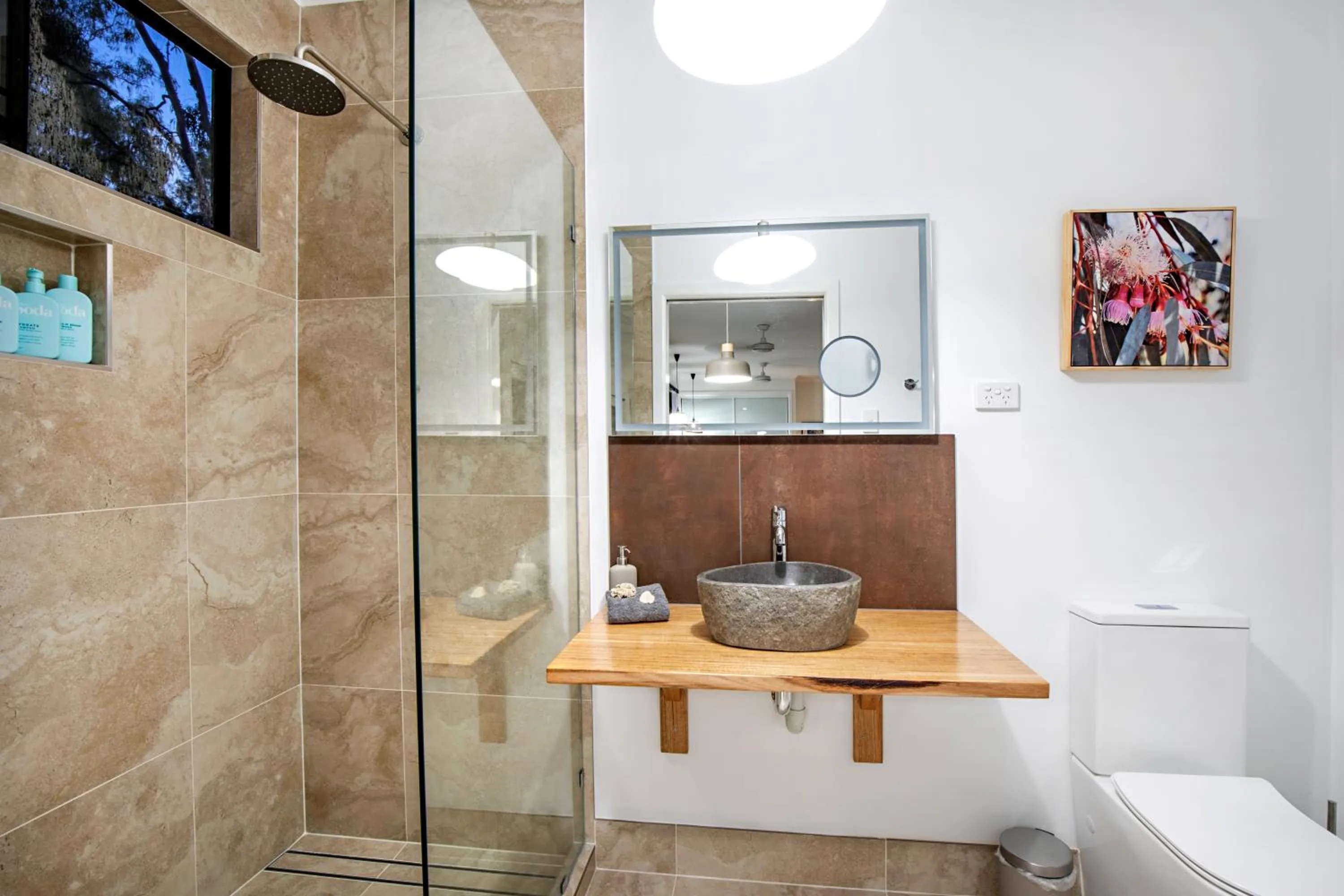Toilet in Airlie Beach Eco Cabins - Adults Only