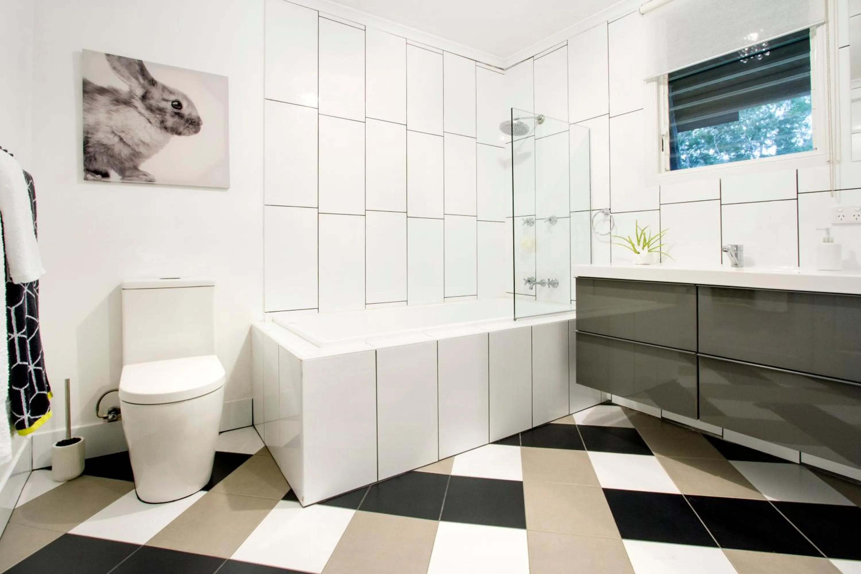 Toilet in Airlie Beach Eco Cabins - Adults Only