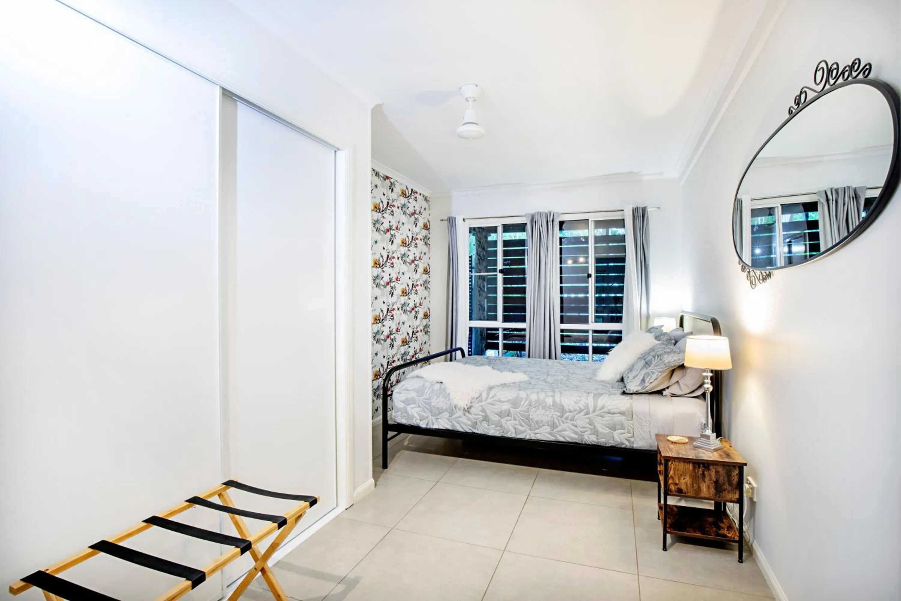 Bedroom, Bed in Airlie Beach Eco Cabins - Adults Only