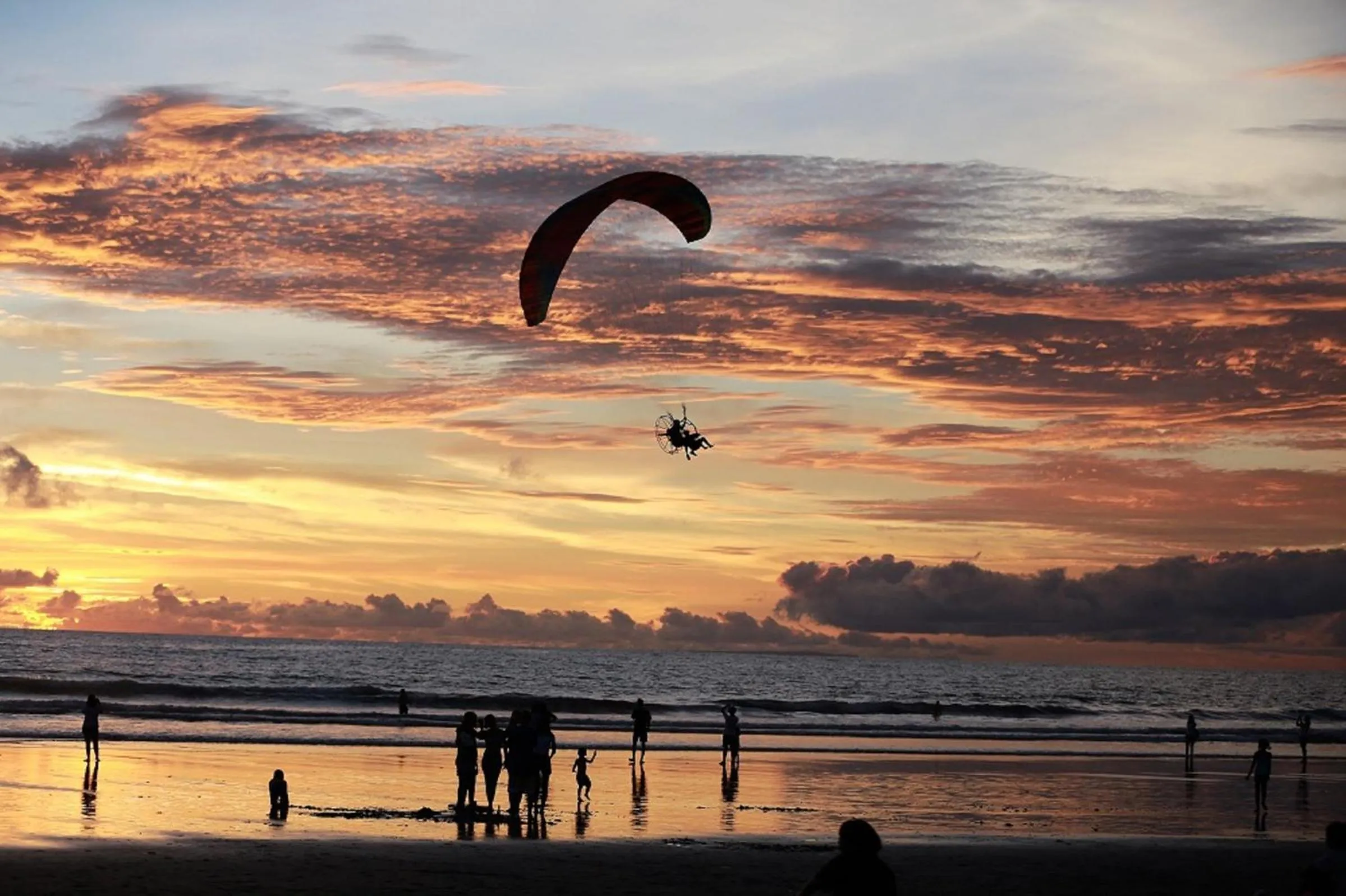 Activities in Seahouse Bali Indah Beach Inn