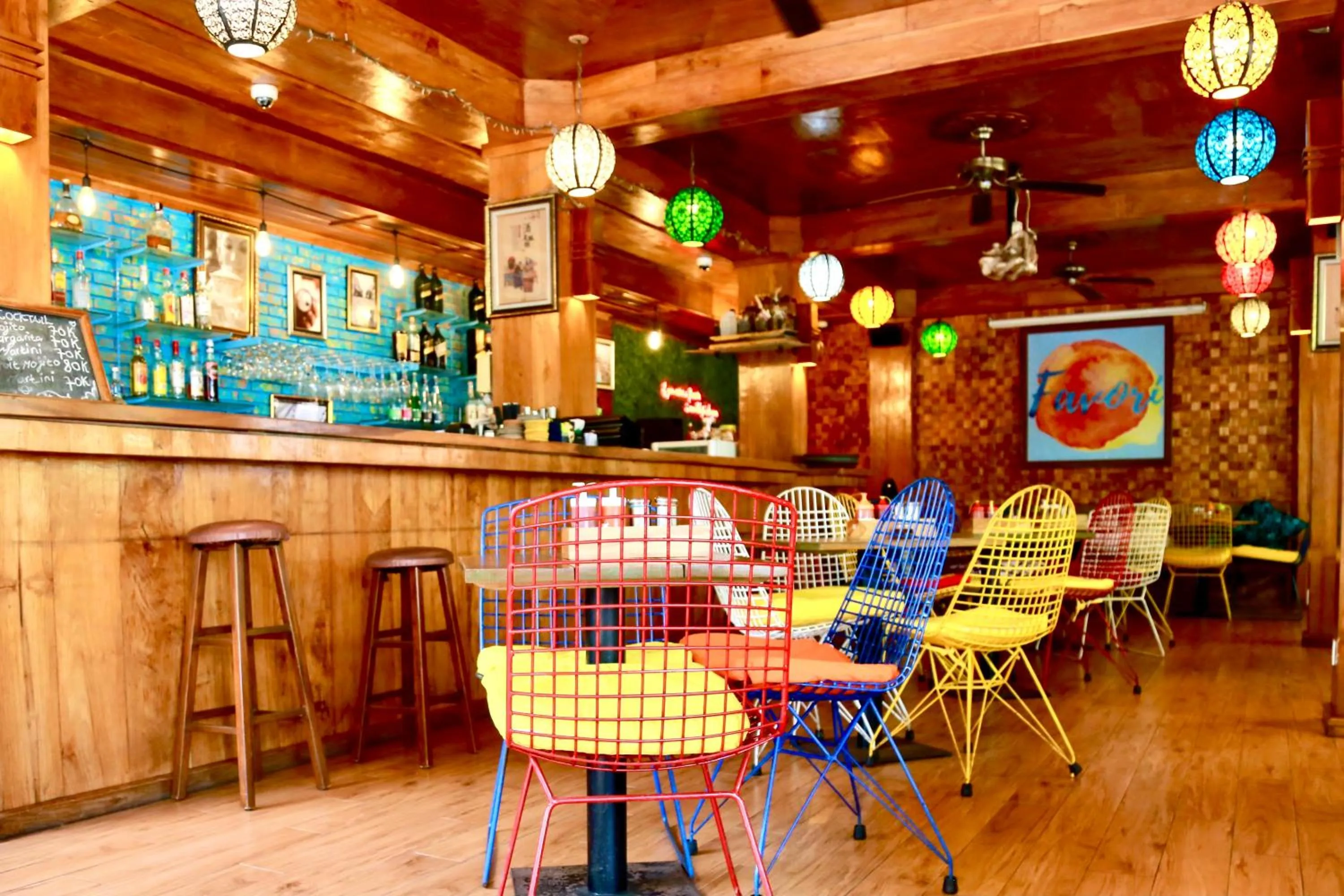 Restaurant/places to eat in Seahouse Bali Indah Beach Inn