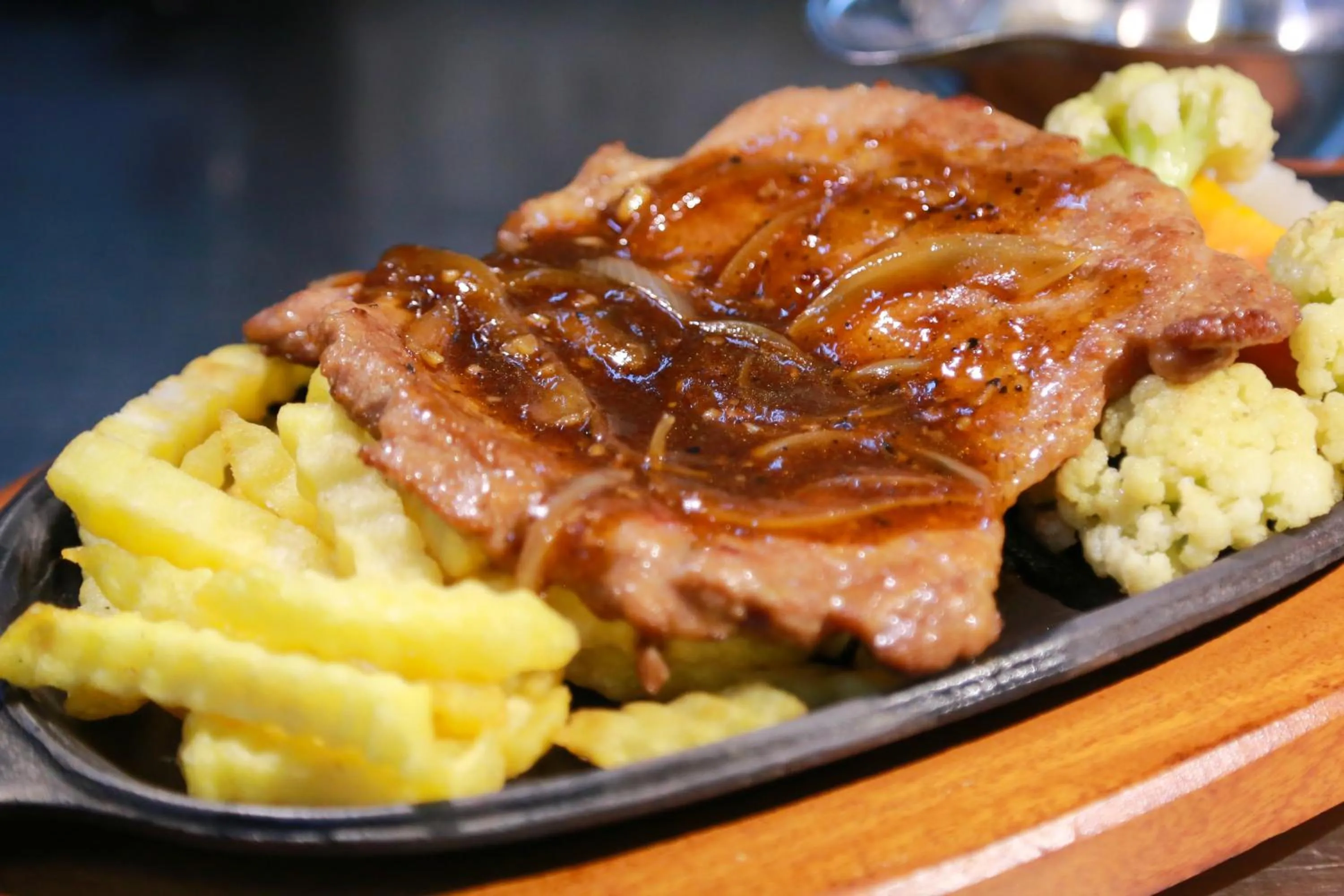 Restaurant/places to eat in Seahouse Bali Indah Beach Inn