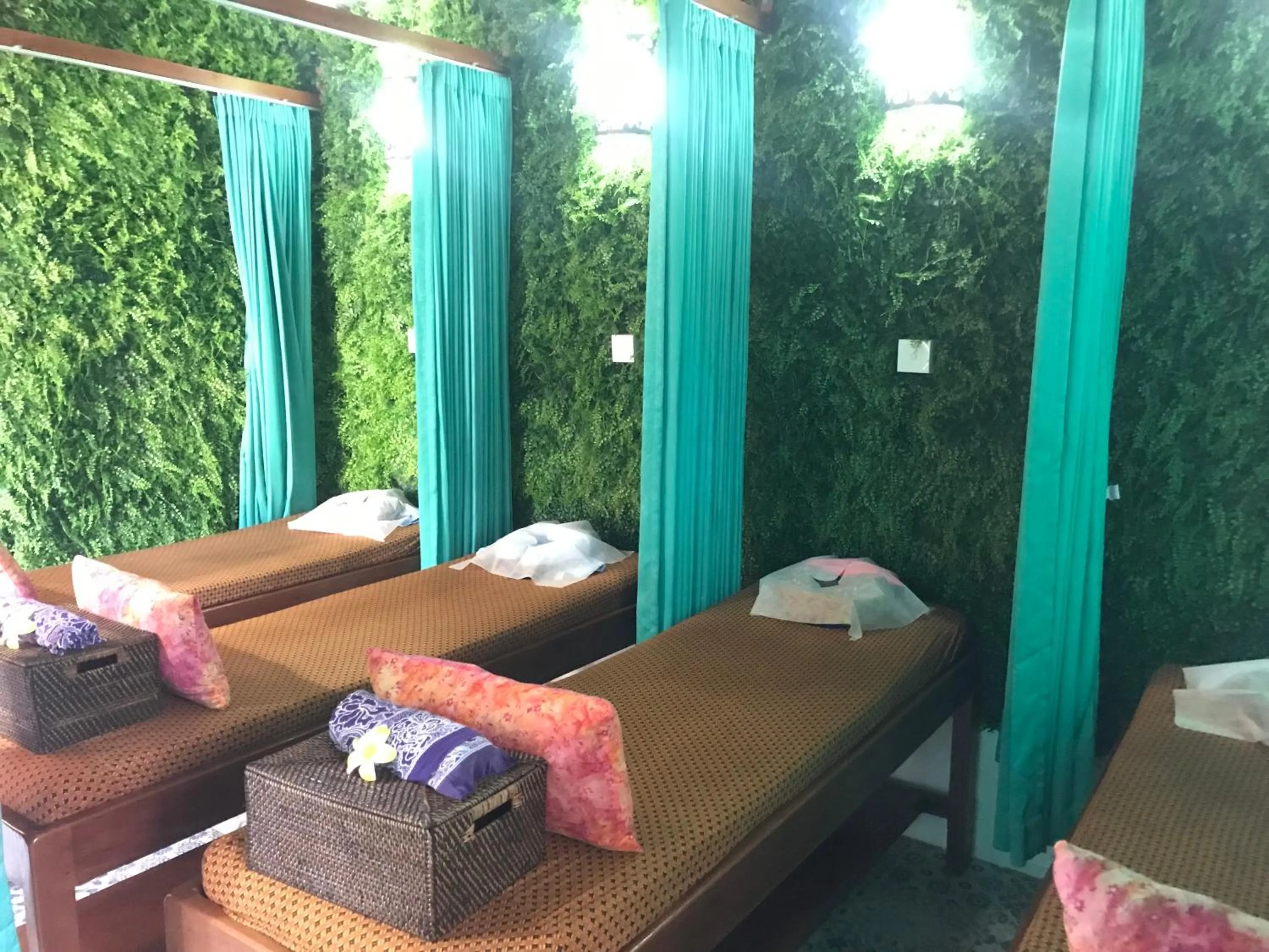 Massage, Bed in Seahouse Bali Indah Beach Inn