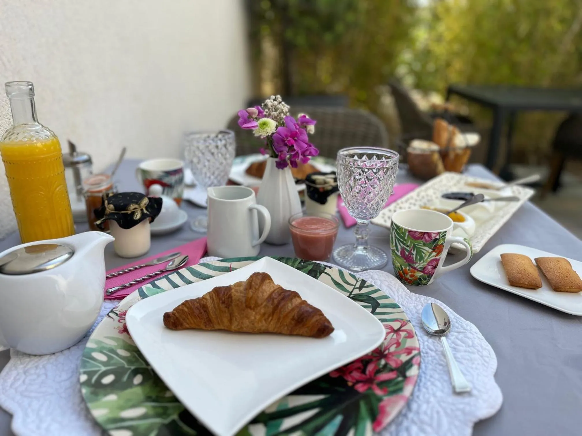 Patio in La Villa Aux Oliviers