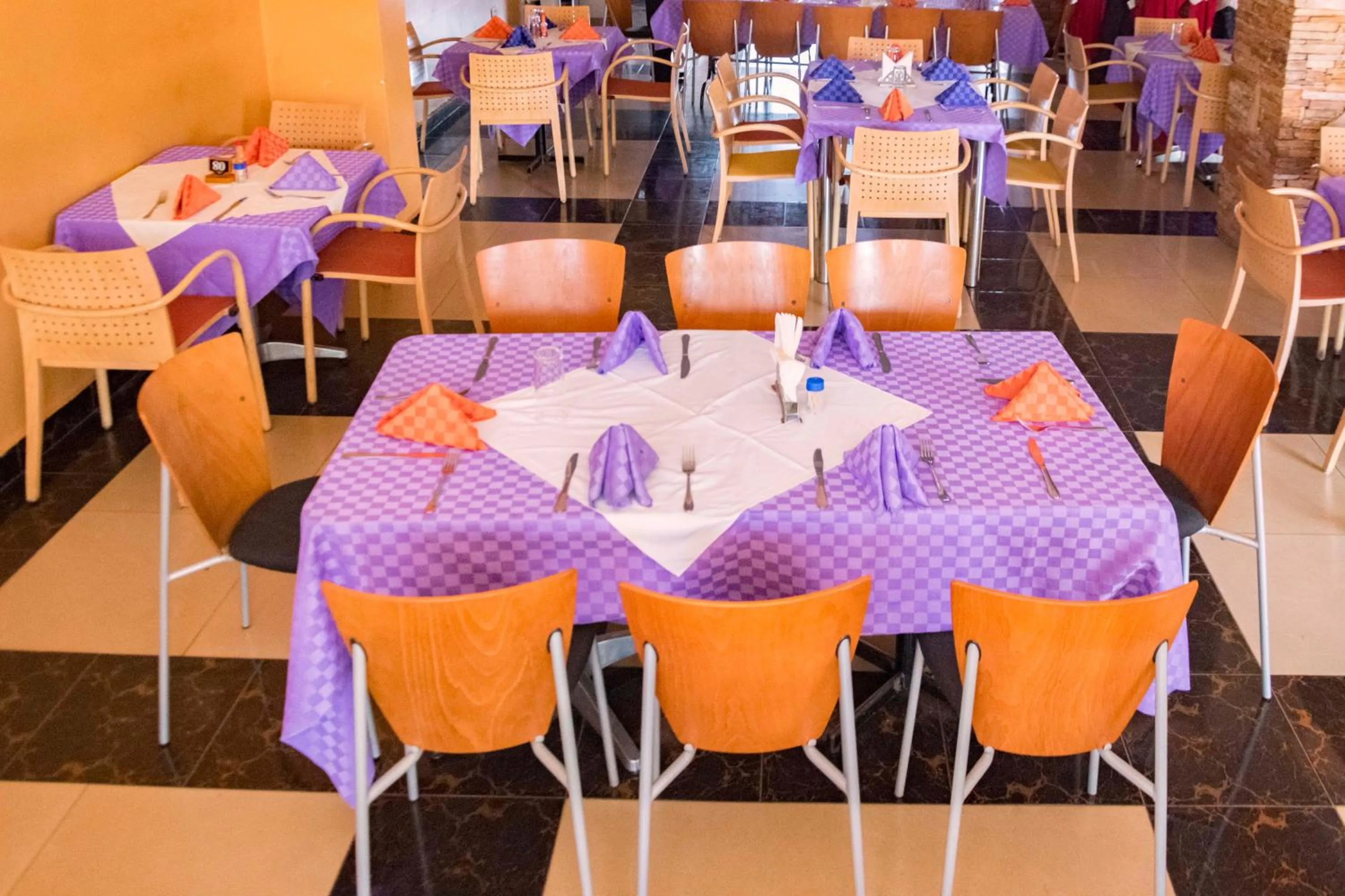 Restaurant/places to eat in G-One Hotel Kampala