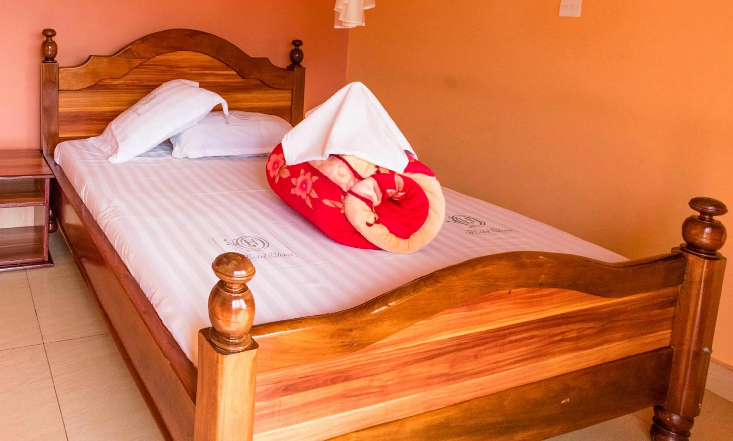 Bed in Olina Hotel and Apartments Kampala