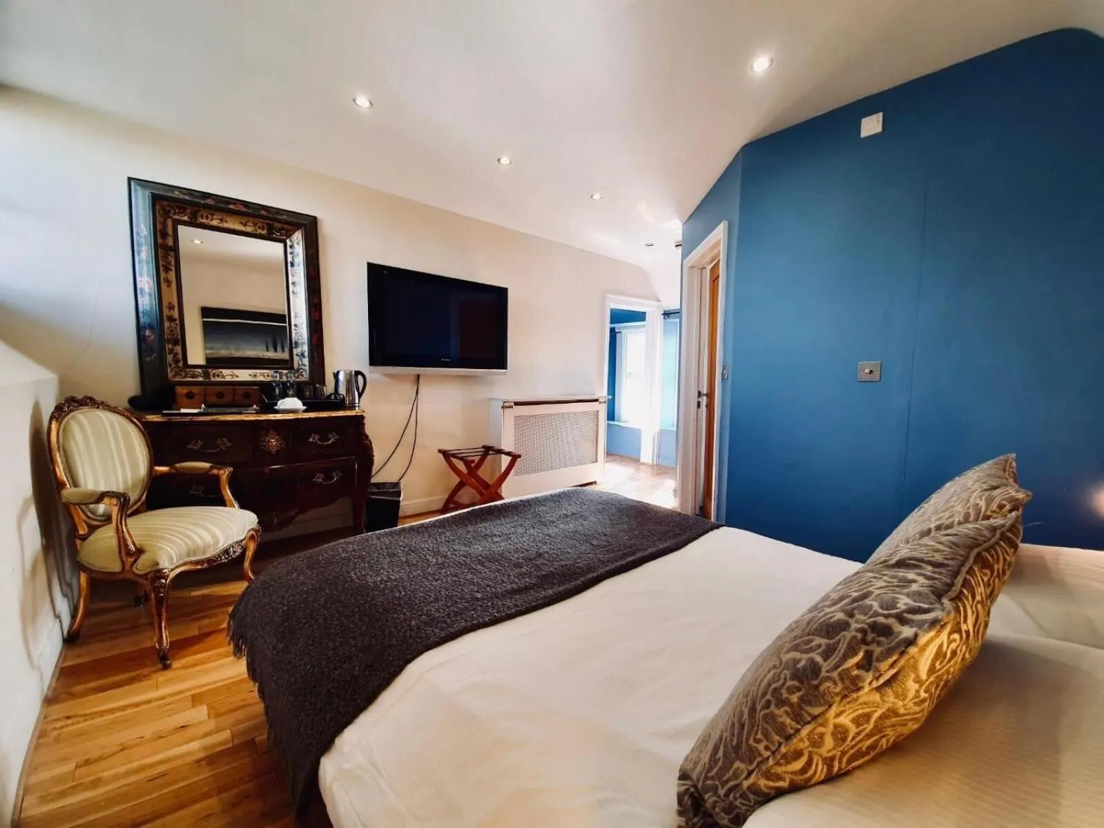 Bed in The Old Lodge