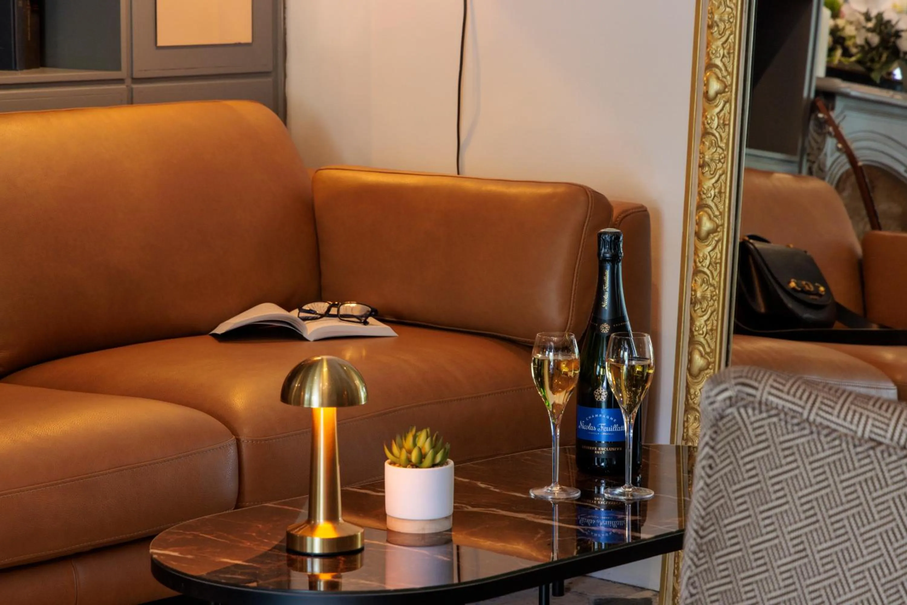 Lounge or bar in Hôtel Saint Martin Bastille