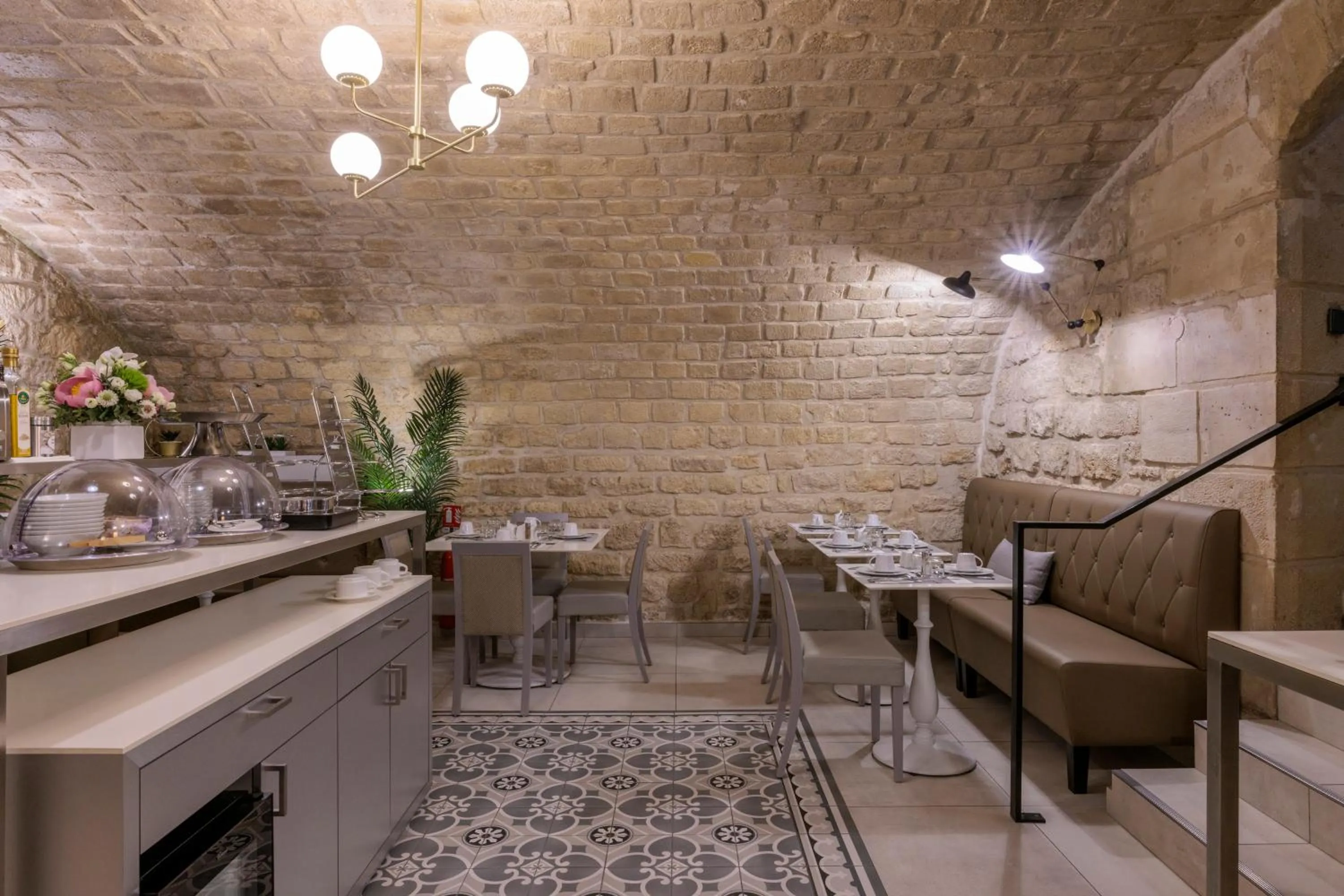 Buffet breakfast in Hôtel Saint Martin Bastille