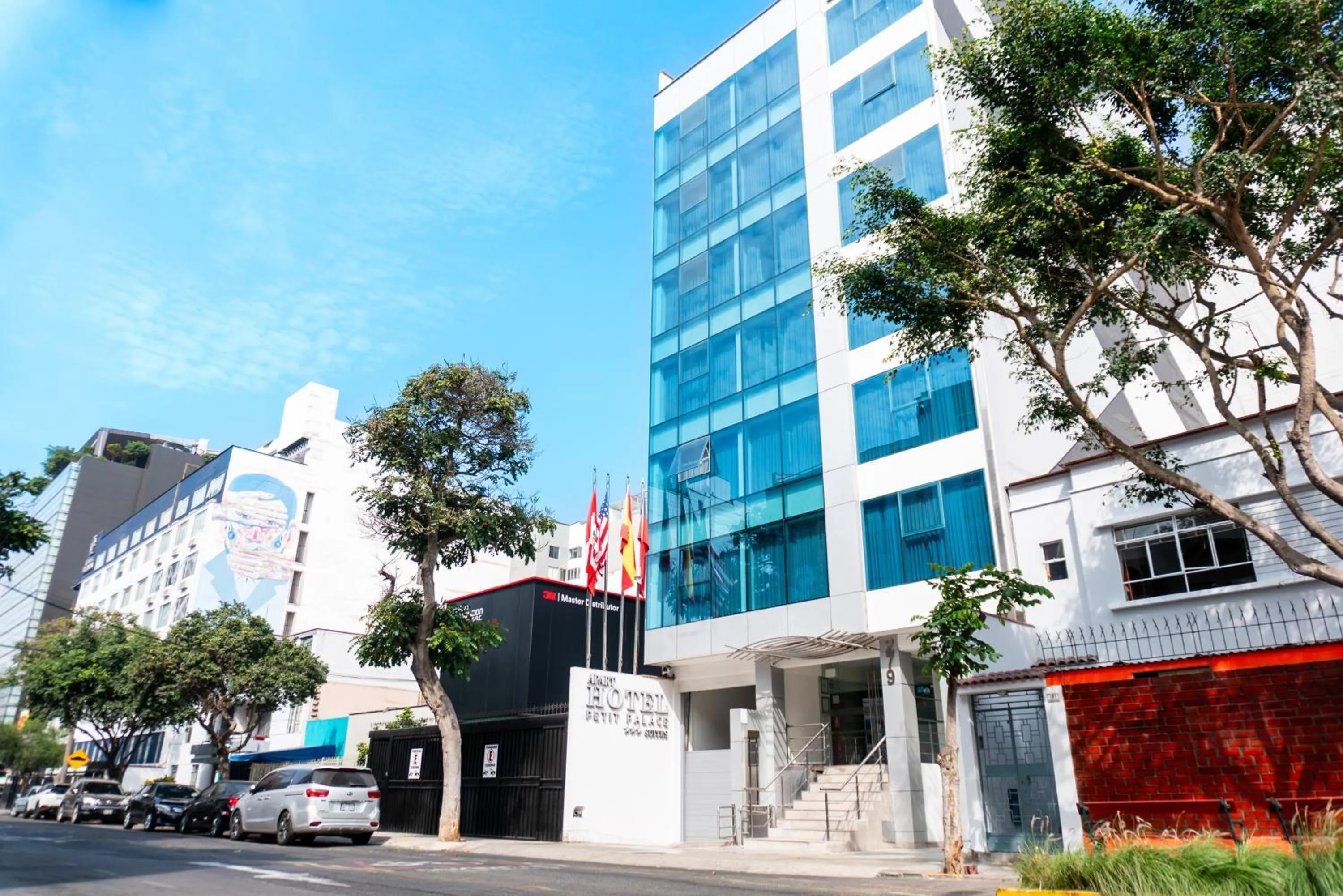 Property building in Apart Hotel Petit Palace Suites