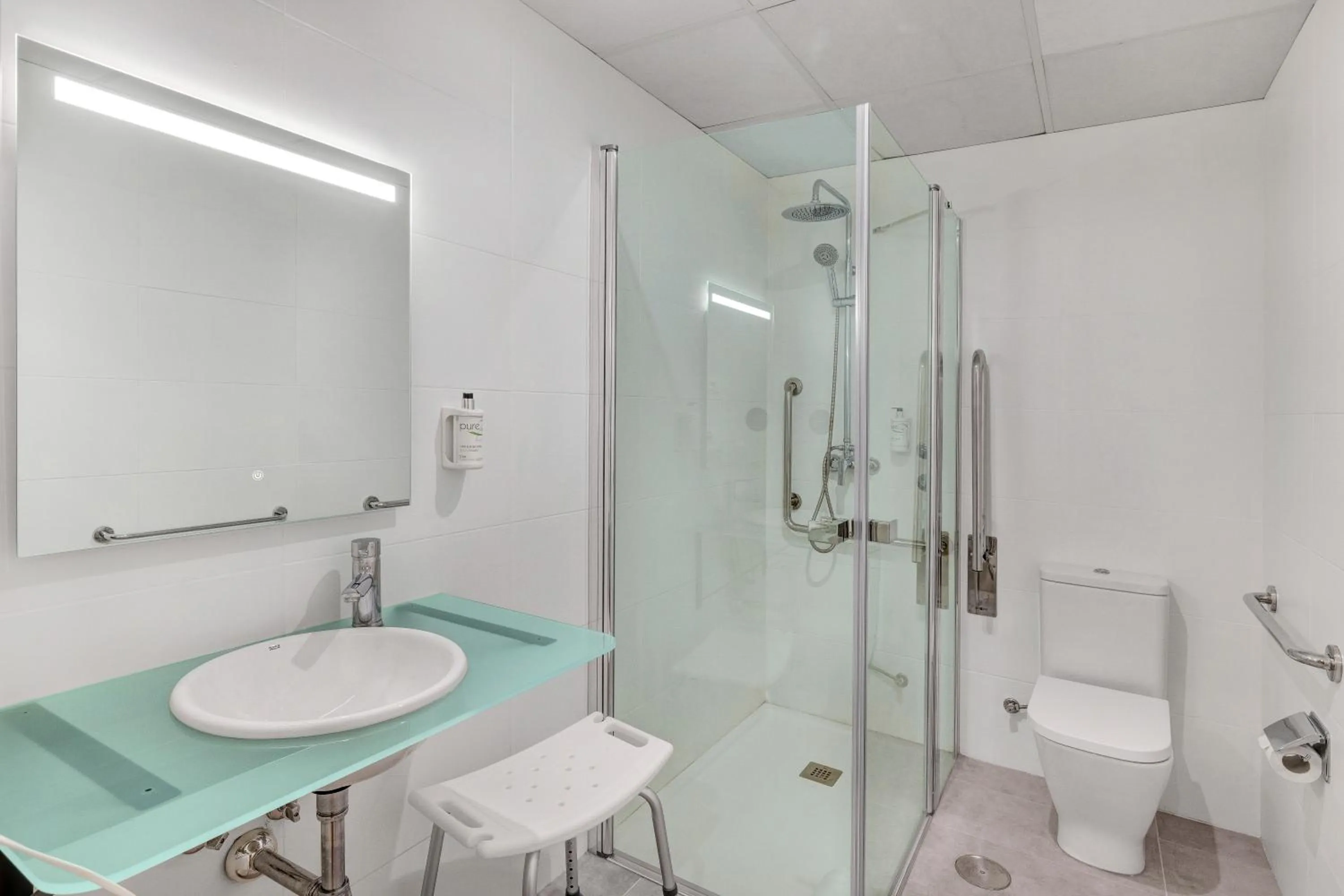 Bathroom in B&B HOTEL Vigo