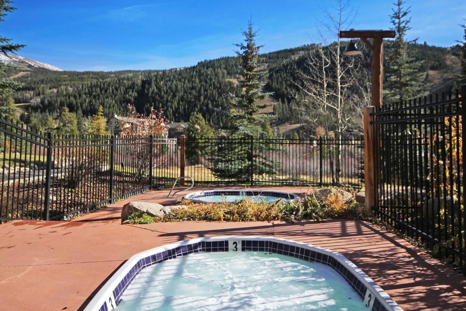 Hot Tub in 2674 Tenderfoot Lodge Condo