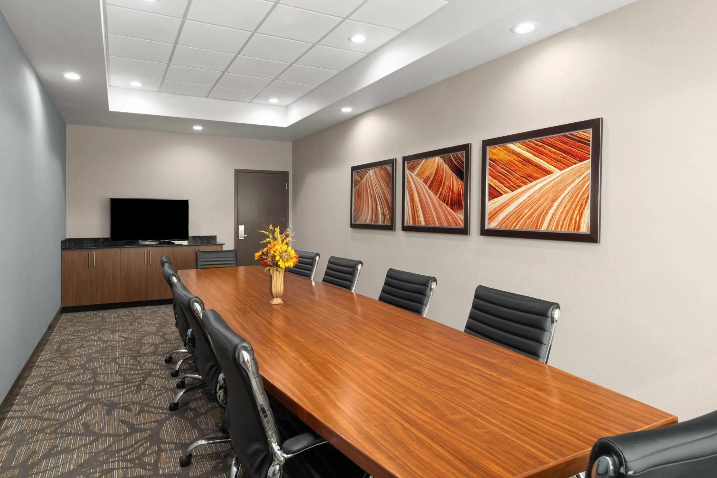 Meeting/conference room in Wingate by Wyndham Hurricane Zion National Park