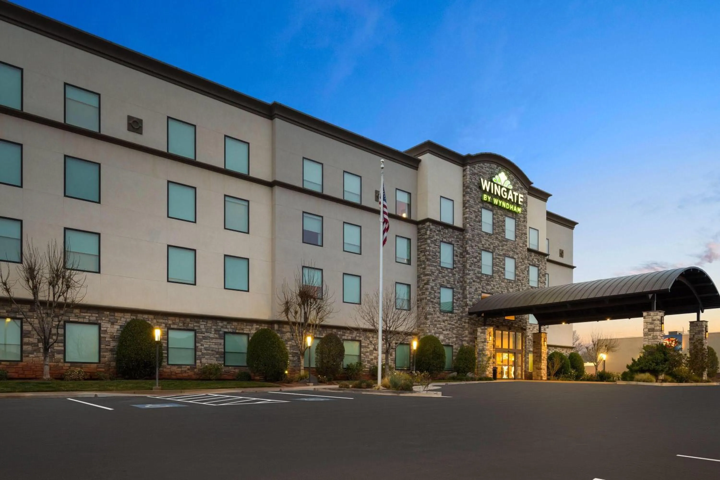 Property building in Wingate by Wyndham Hurricane Zion National Park