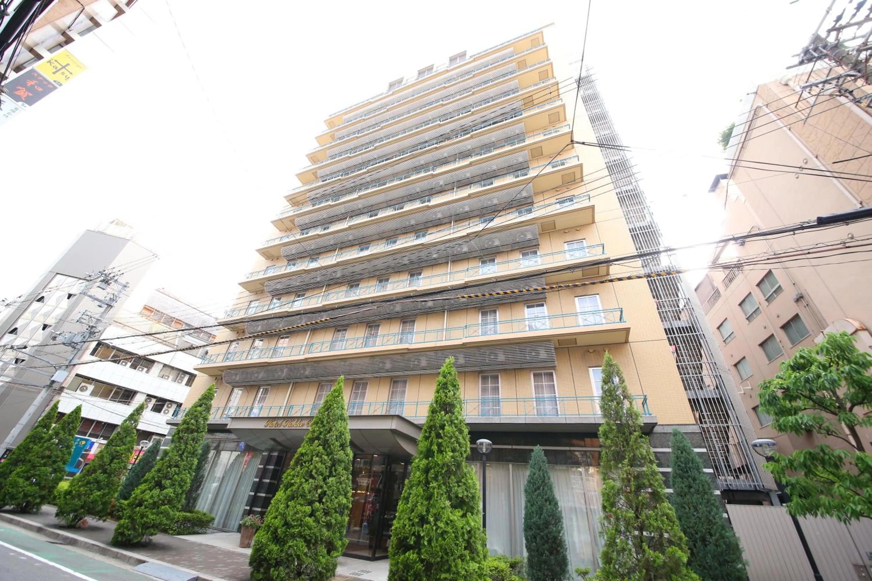 Facade/entrance in Hotel Hokke Club Osaka