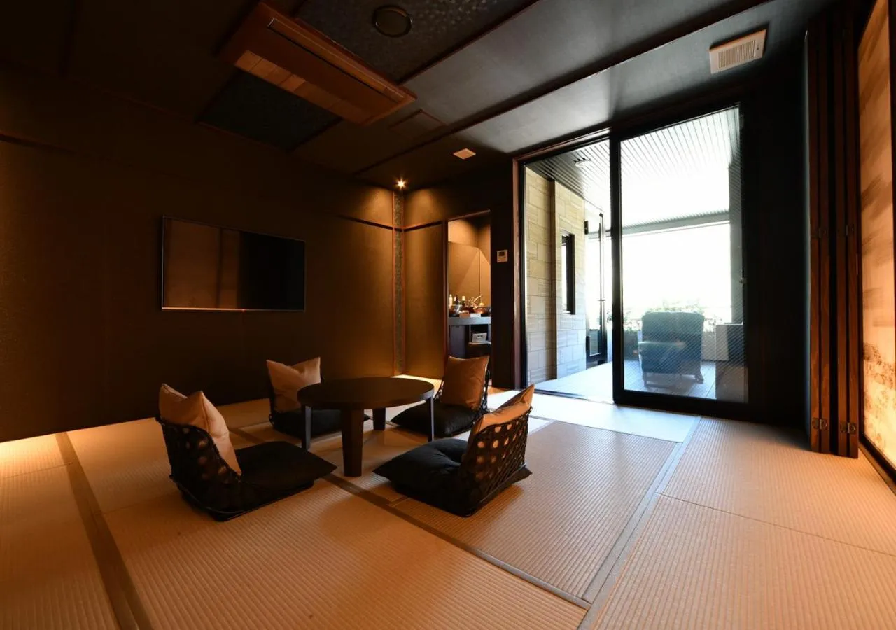 Photo of the whole room in Balinese onsen ryokan Hakone Airu