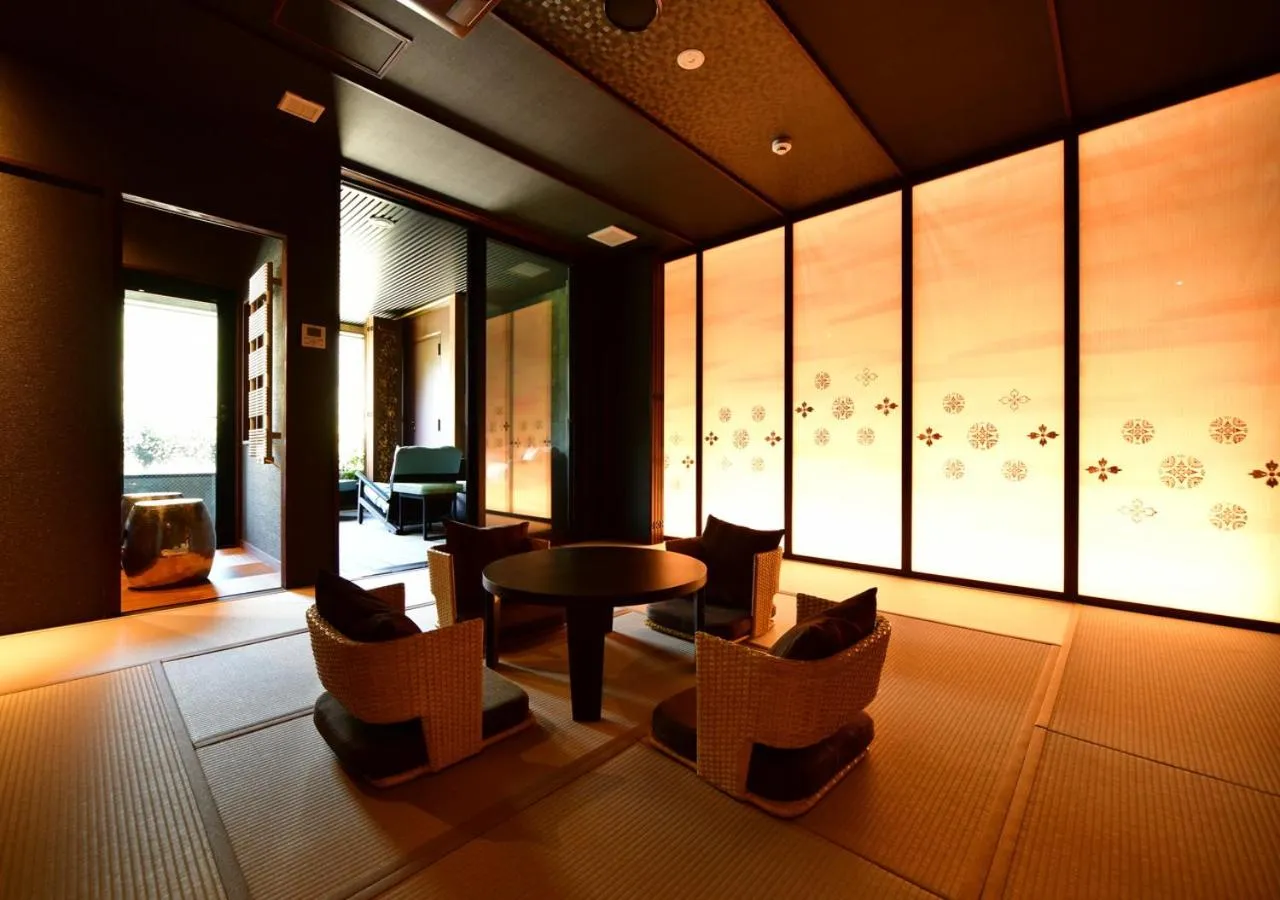 Photo of the whole room in Balinese onsen ryokan Hakone Airu