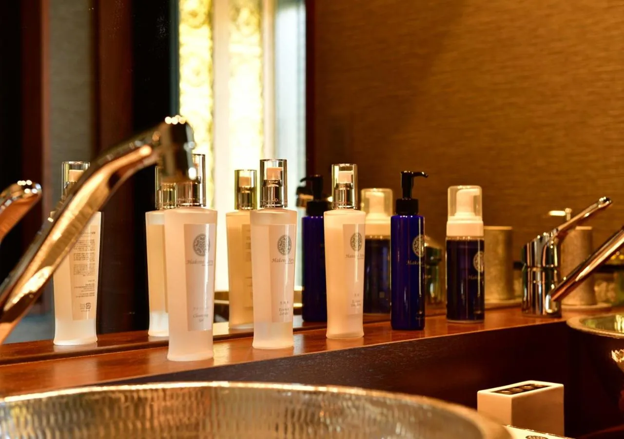 Photo of the whole room in Balinese onsen ryokan Hakone Airu