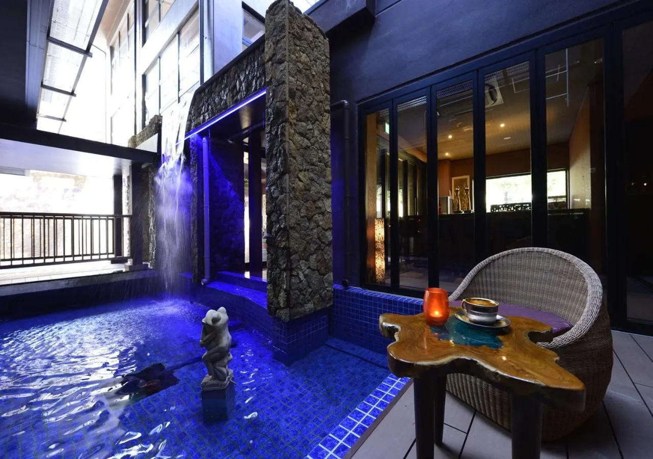 Area and facilities in Balinese onsen ryokan Hakone Airu