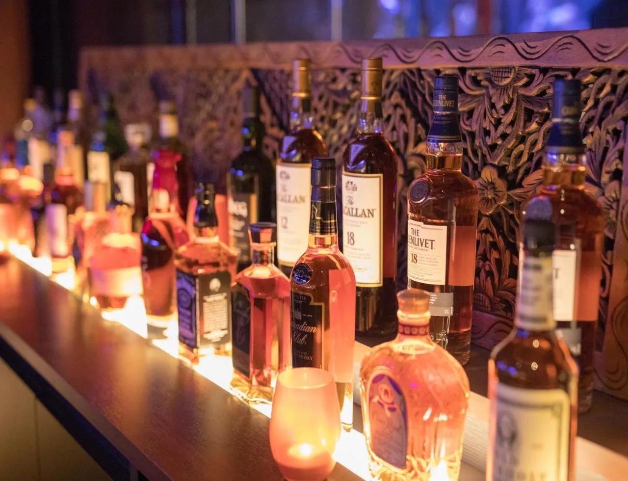 Lounge or bar in Balinese onsen ryokan Hakone Airu