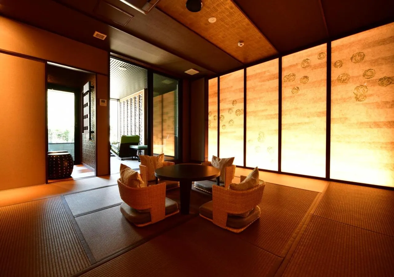 Photo of the whole room in Balinese onsen ryokan Hakone Airu