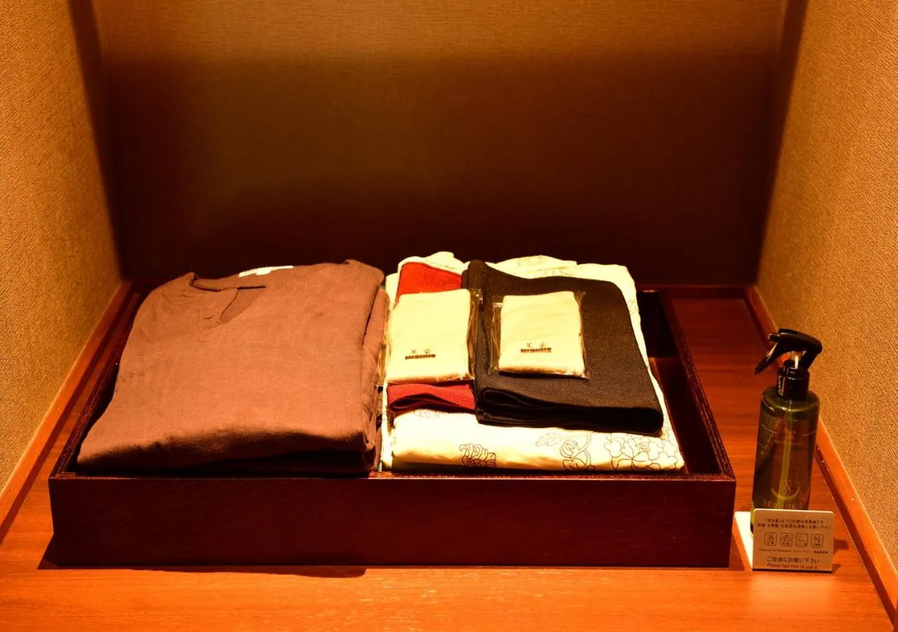 Photo of the whole room in Balinese onsen ryokan Hakone Airu