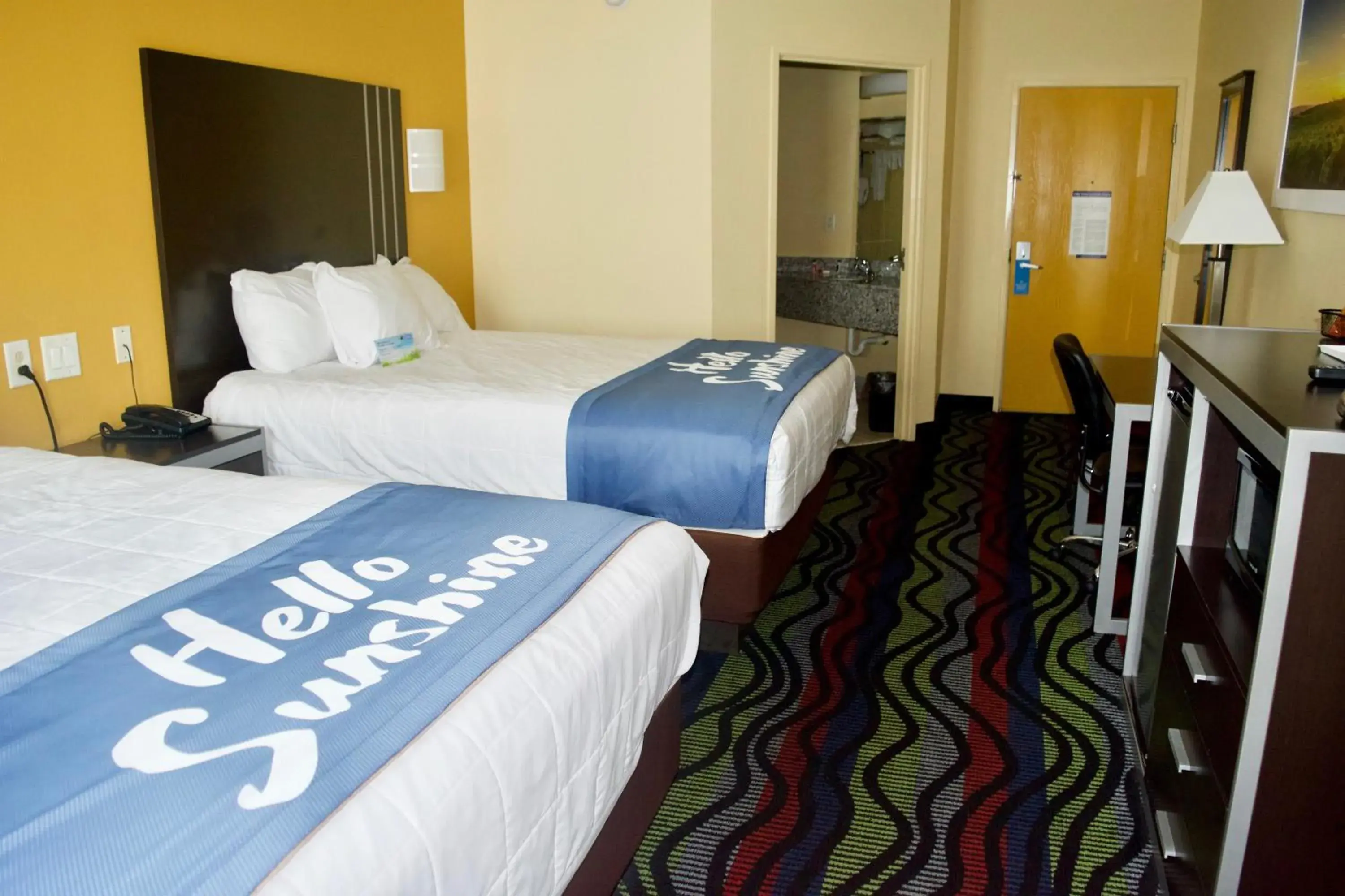 Queen Room with Two Queen Beds - Non-Smoking in Days Inn & Suites by Wyndham Augusta Near Fort Eisenhower Queen Room with Two Queen Beds - Non-Smoking in Days Inn & Suites by Wyndham Augusta Near Fort Eisenhower