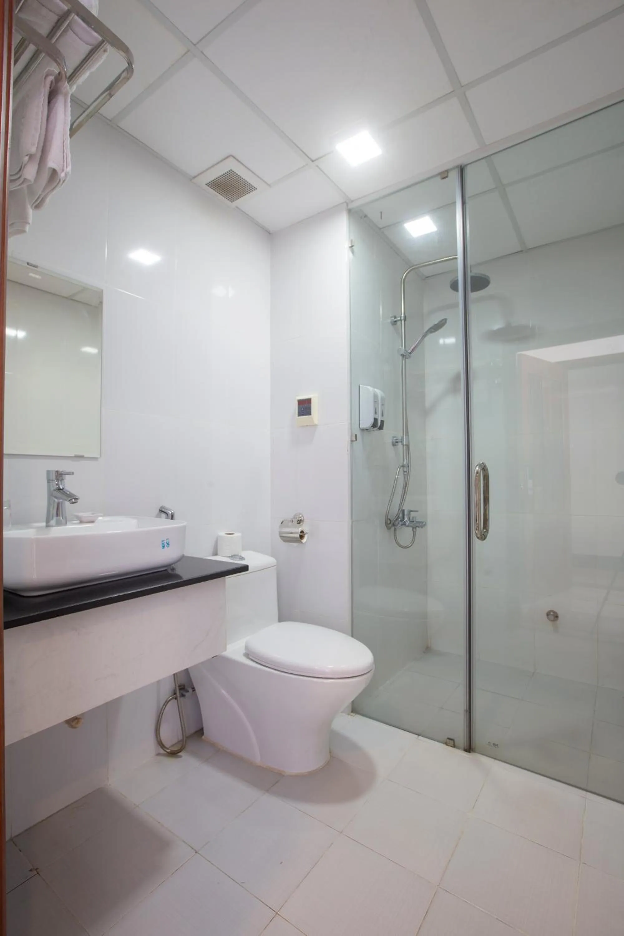 Shower in Maxhome Luxury Hotel