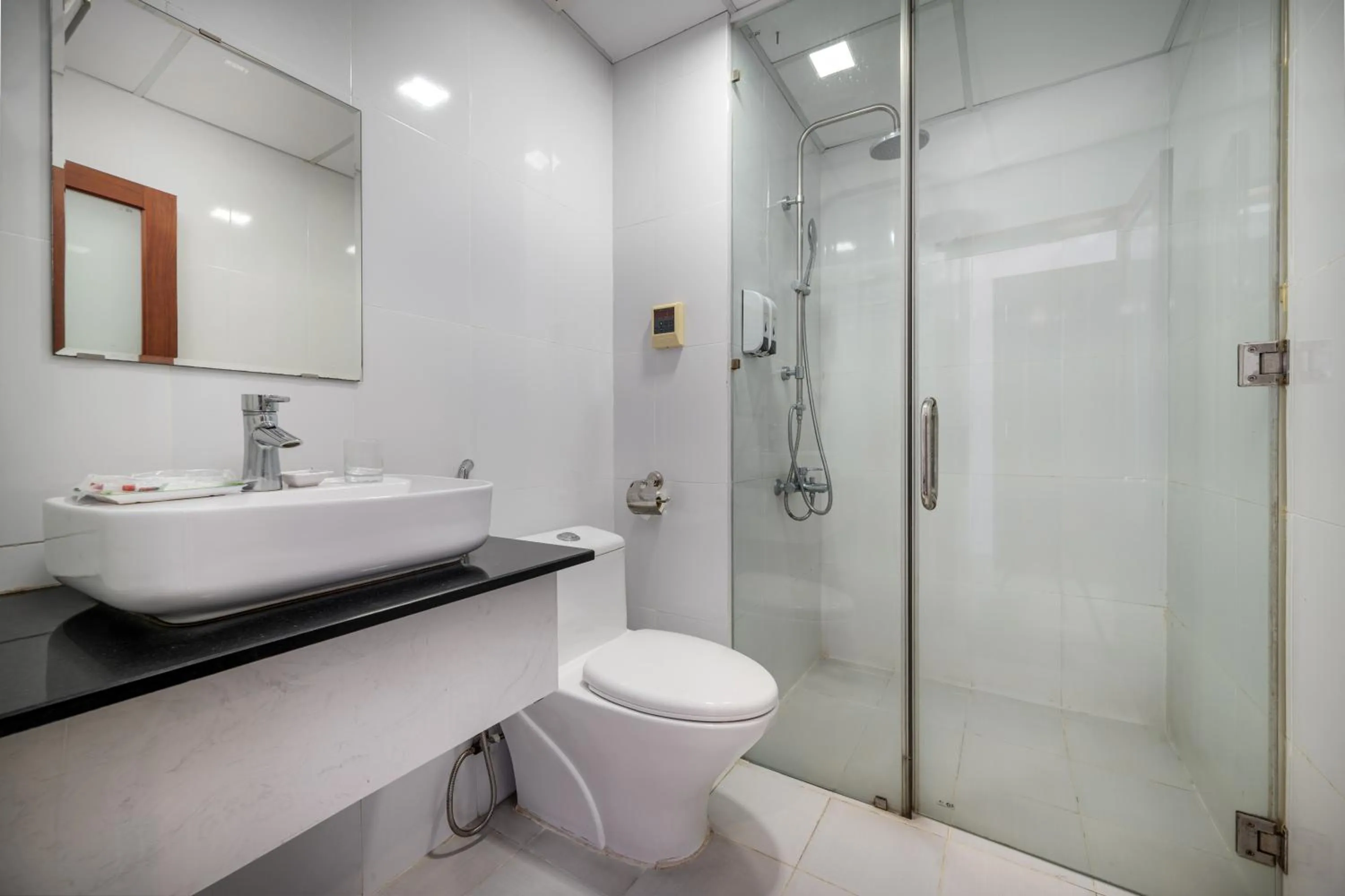 Shower in Maxhome Luxury Hotel