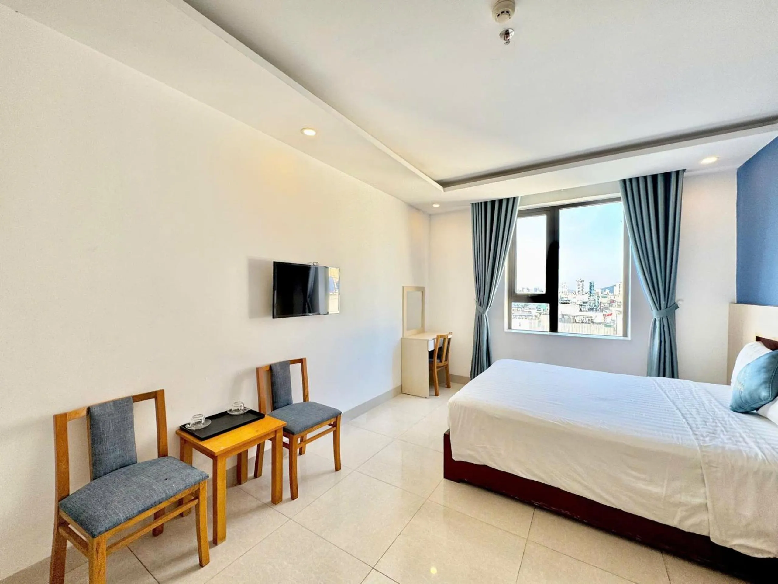 Bedroom, Bed in Maxhome Luxury Hotel