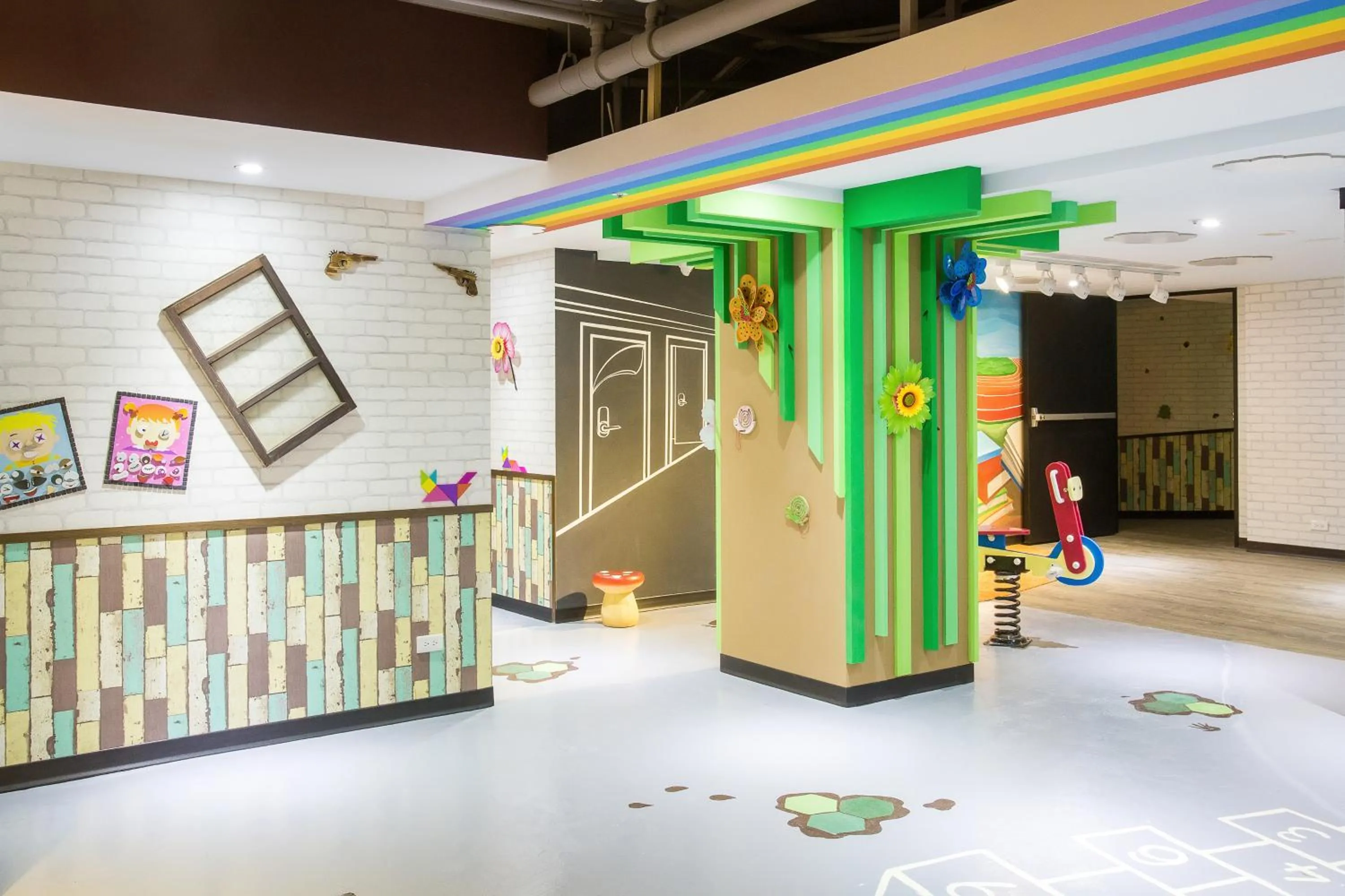 Decorative detail in RF Hotel - Sanchong