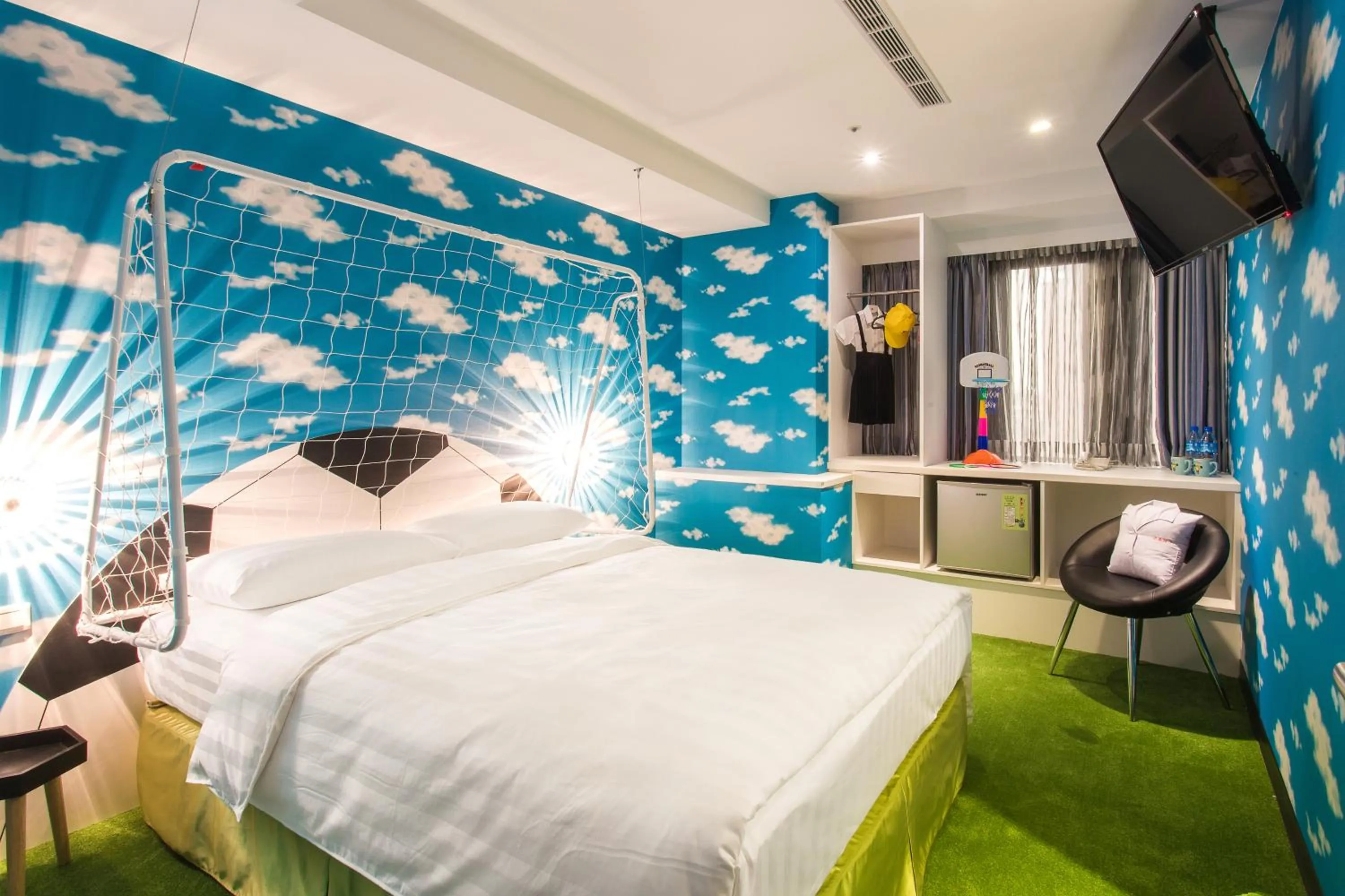 Bed in RF Hotel - Sanchong